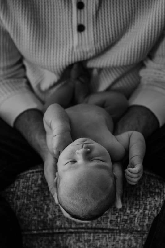 Winter Lifestyle Newborn Photography in Kansas City by Merry Ohler 8