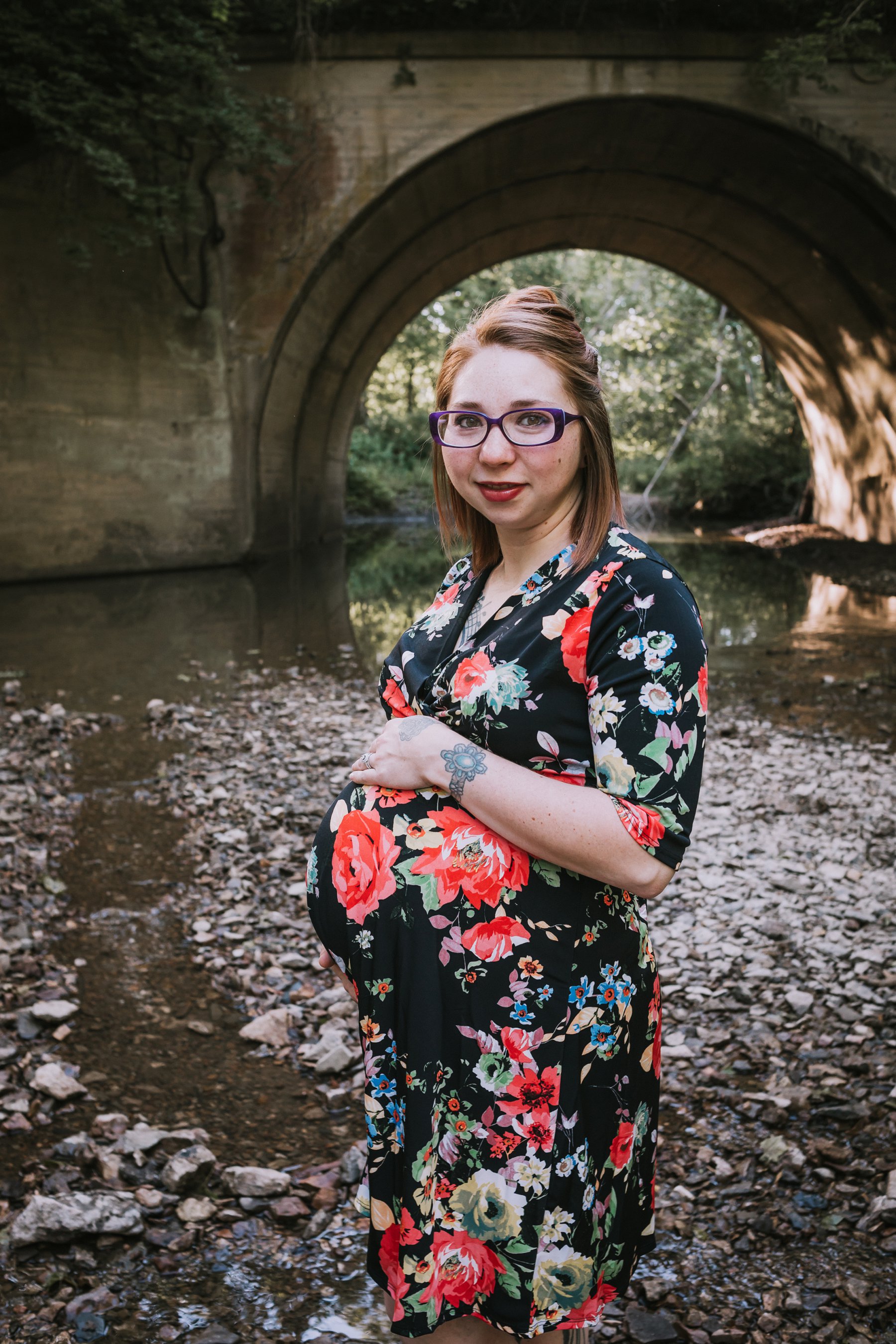 Creek Maternity Photography in Kansas City by Merry Ohler | Wedding Photographer Kansas City-1