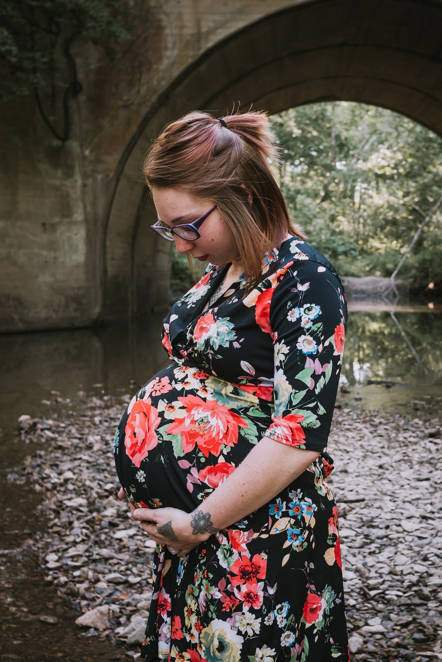 Creek Maternity Photography in Kansas City by Merry Ohler | Wedding Photographer Kansas City-2