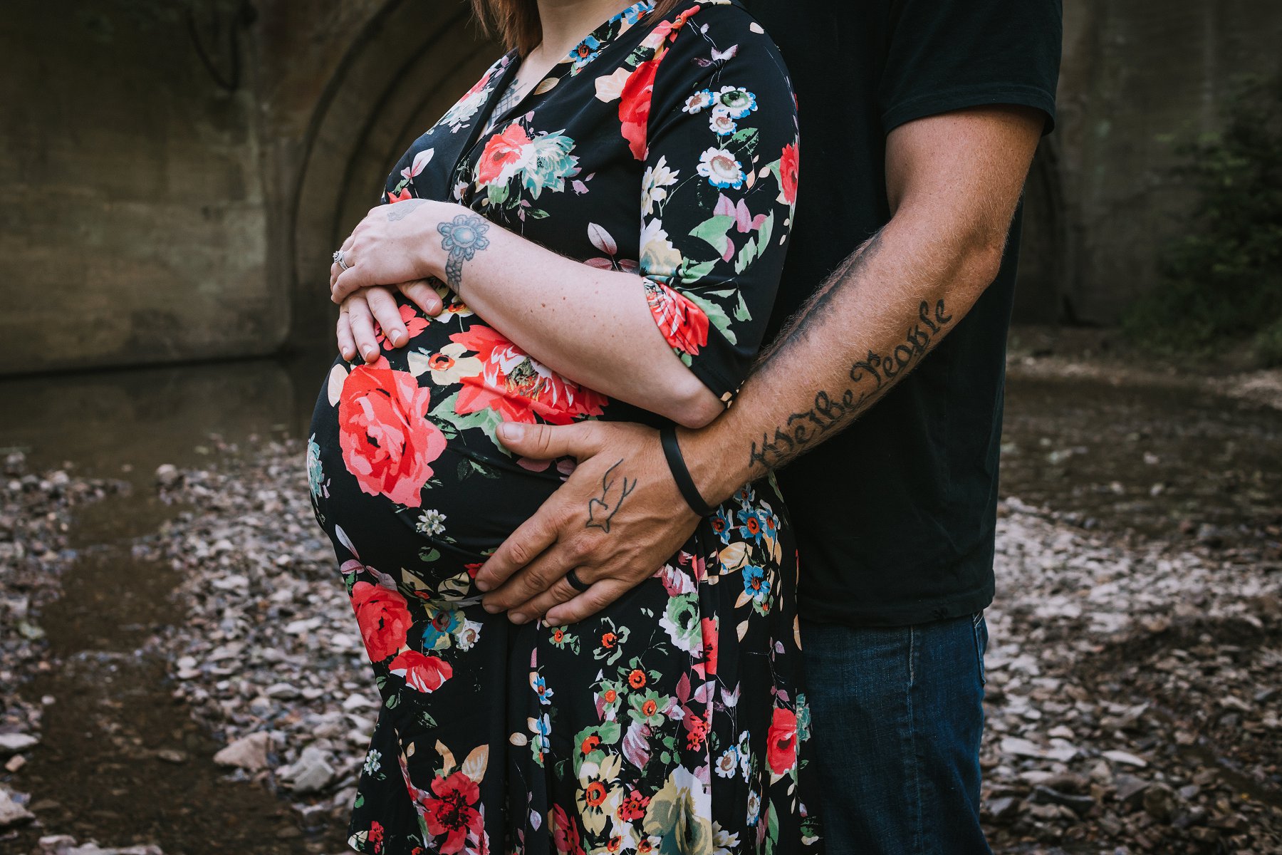 Creek Maternity Photography in Kansas City by Merry Ohler | Wedding Photographer Kansas City-5