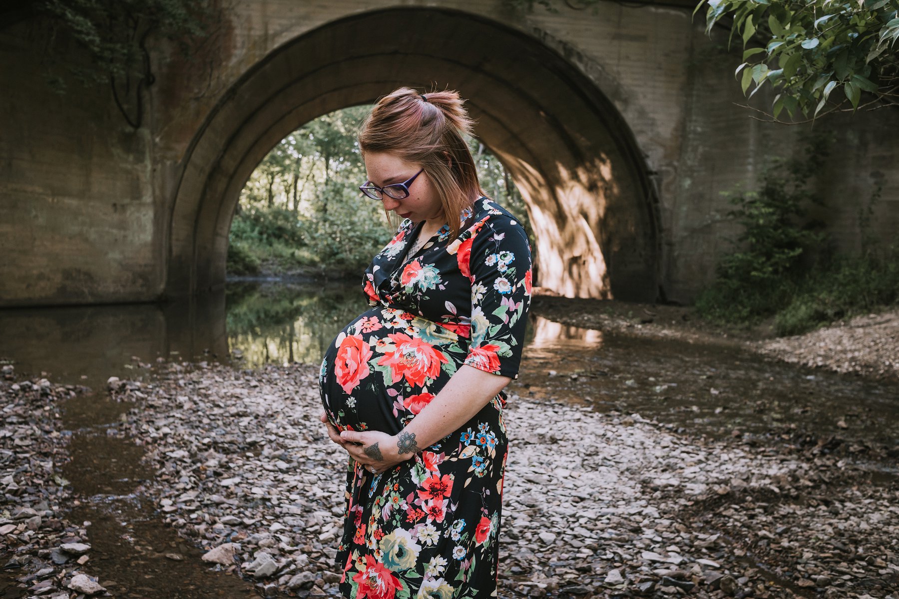 Creek Maternity Photography in Kansas City by Merry Ohler | Wedding Photographer Kansas City-11