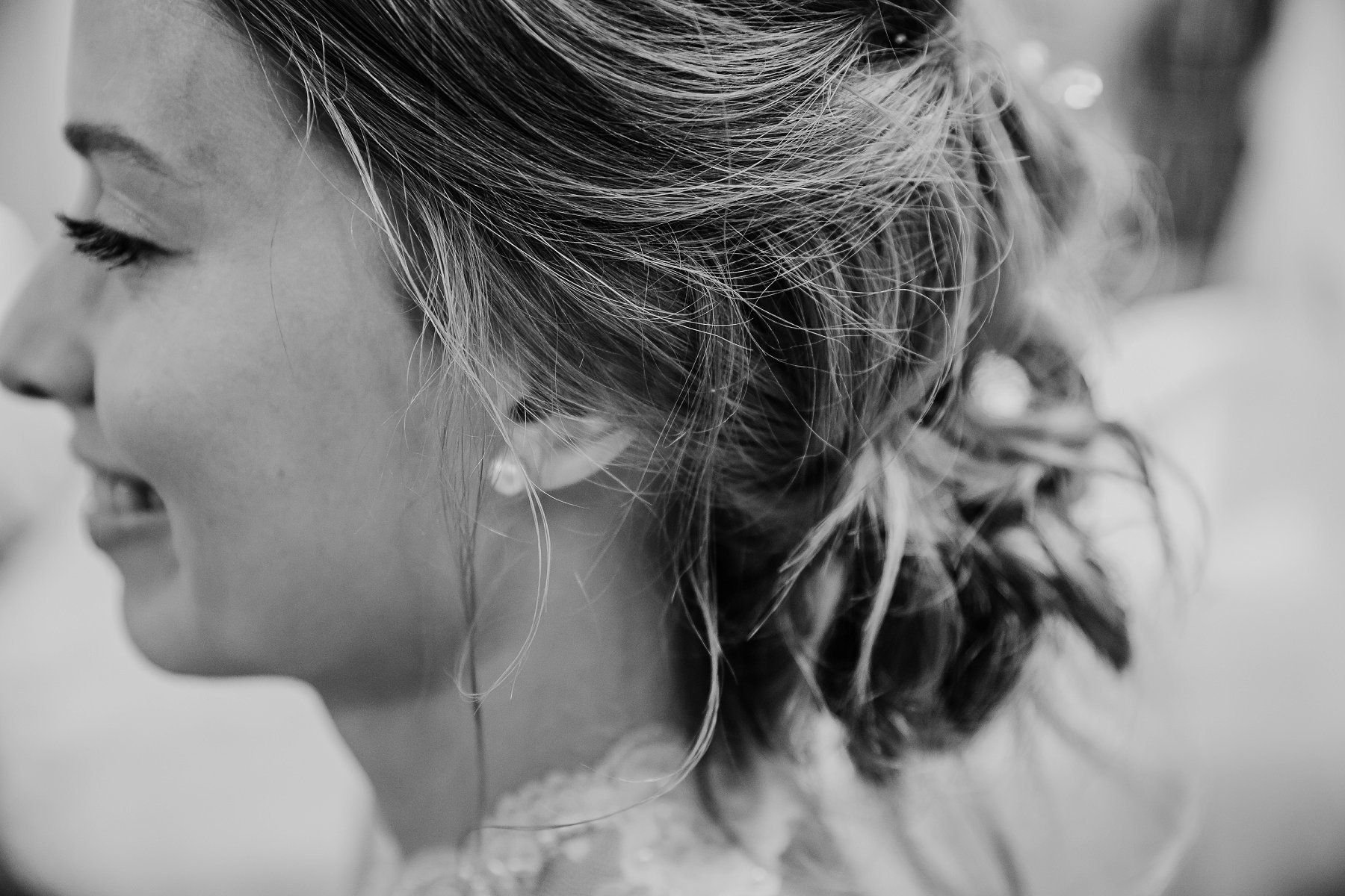 Outdoor Summer Wedding Photography in Kansas City by Merry Ohler, wedding photographer kansas city - 25