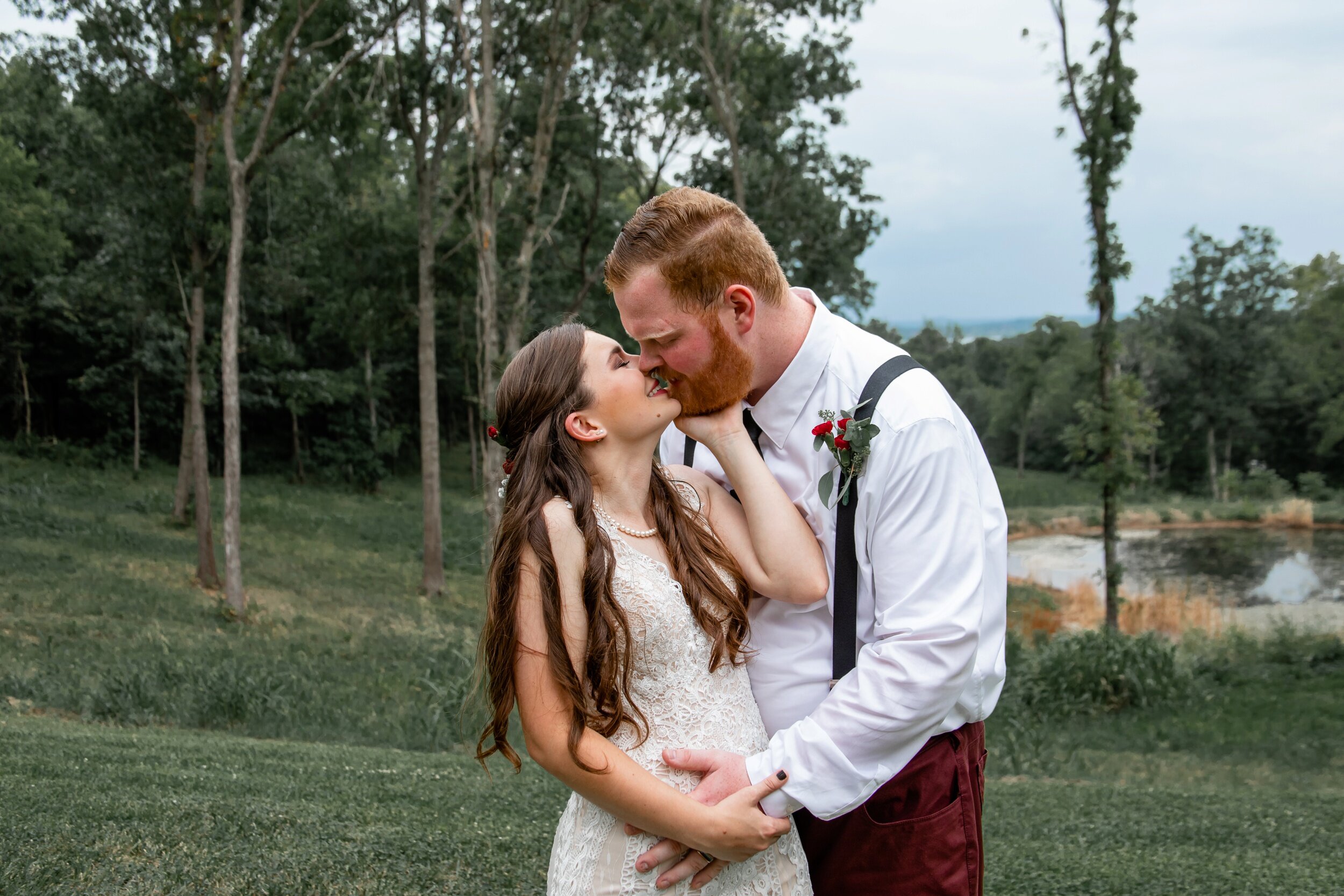 Summer Outdoor Wedding Photography at Stockton Lake by Merry Ohler - 27