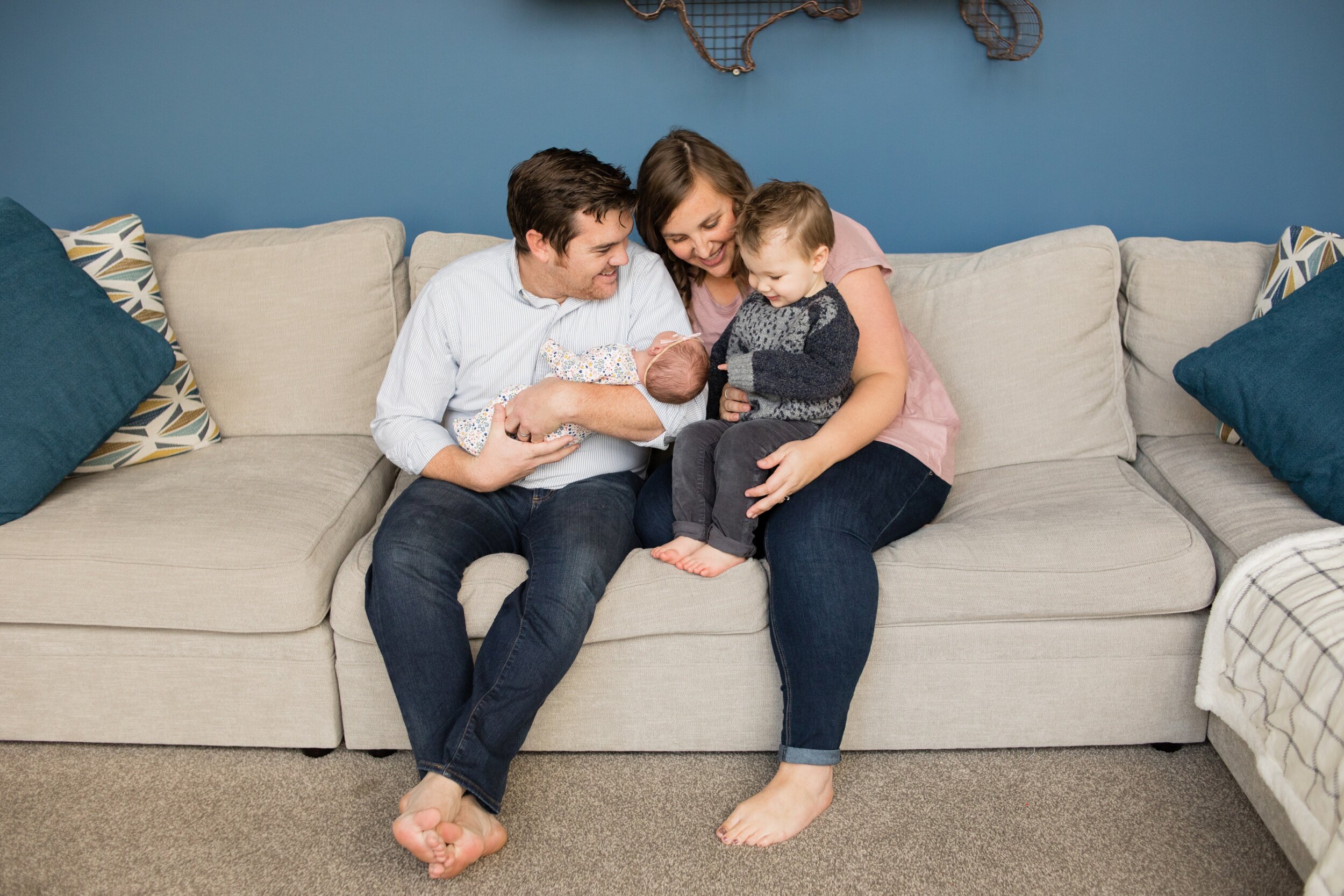 Lifestyle Newborn Photography in Lees Summit by Merry Ohler 1