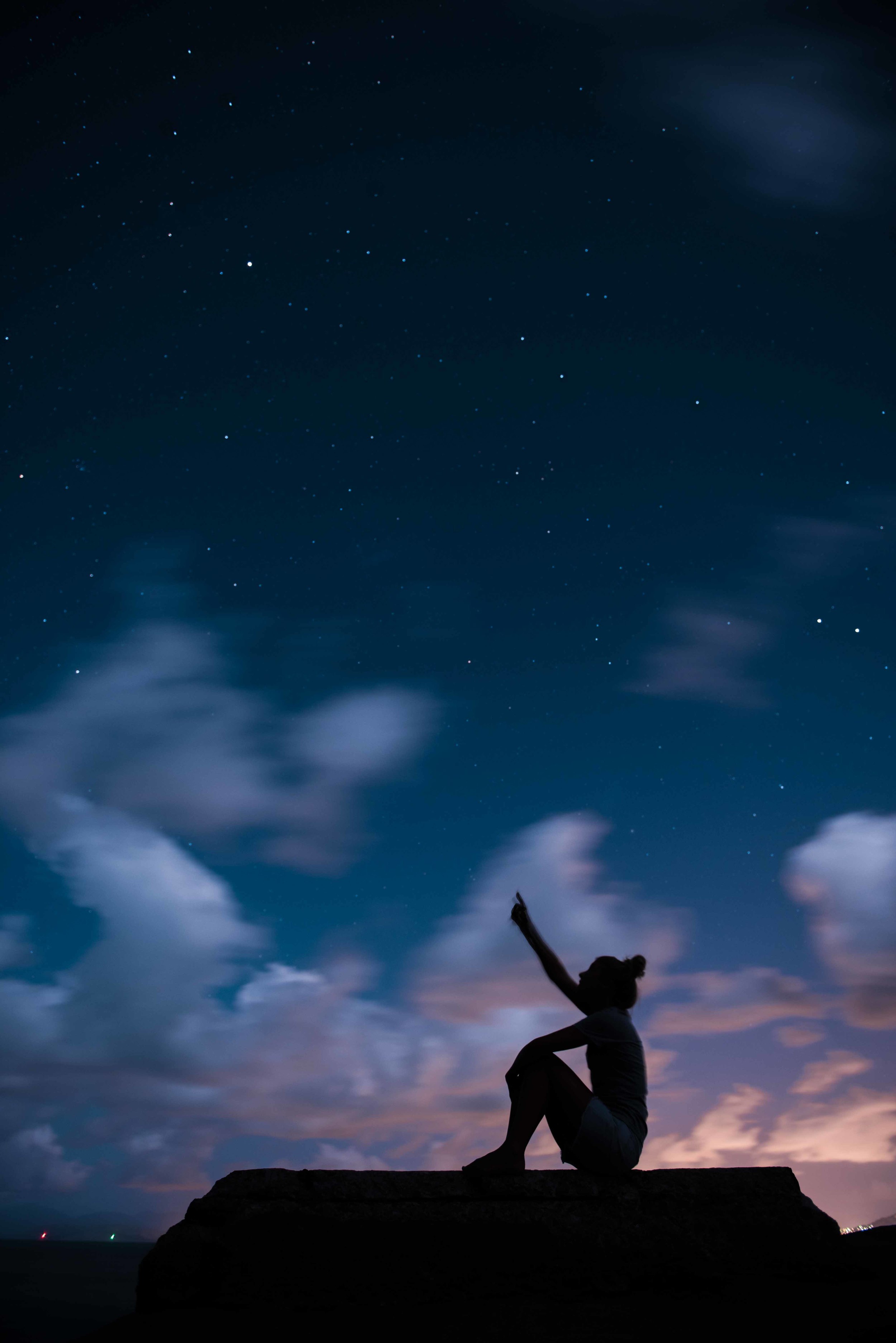 The starry night on a (almost) full moon