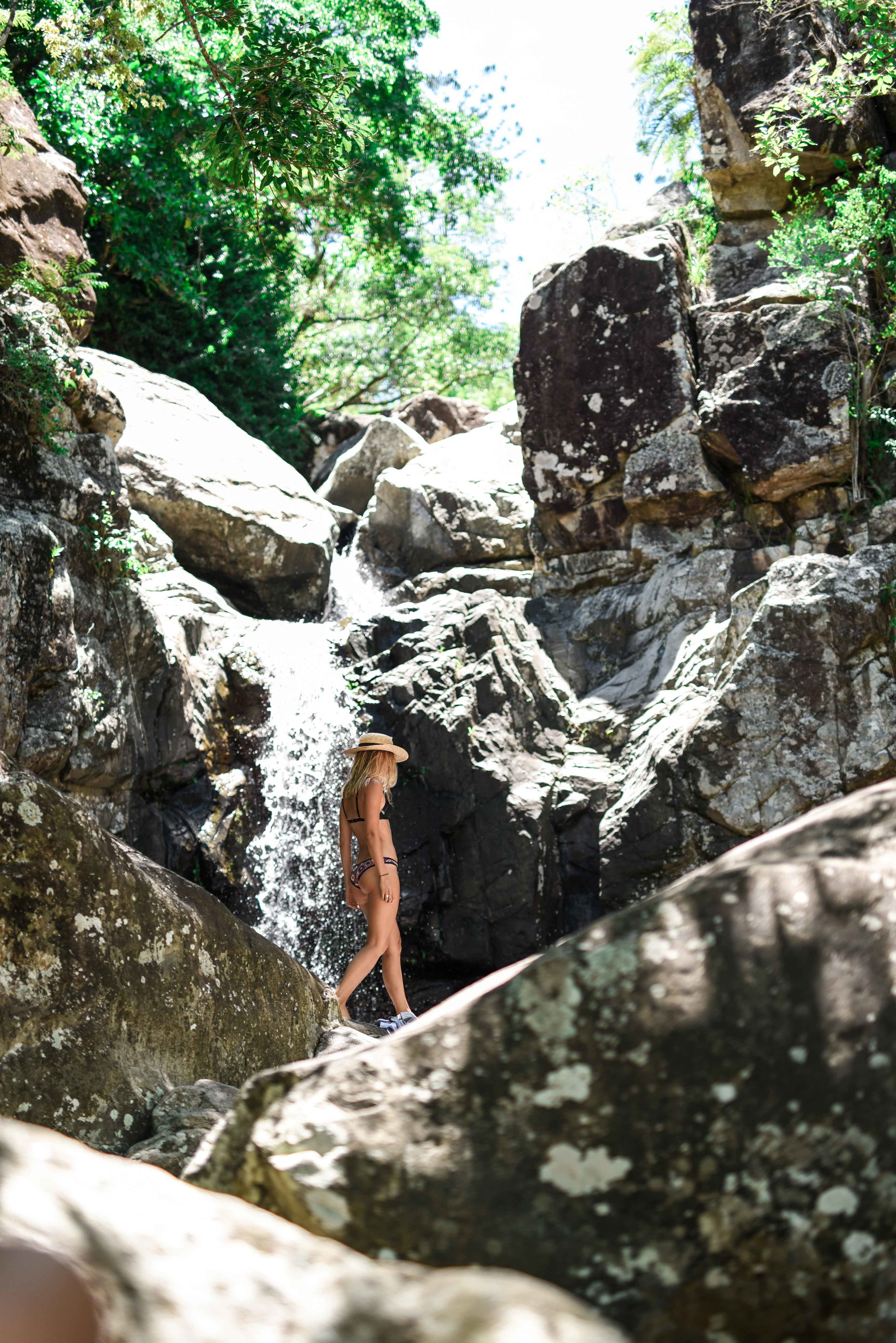 The upper, less crowded falls 