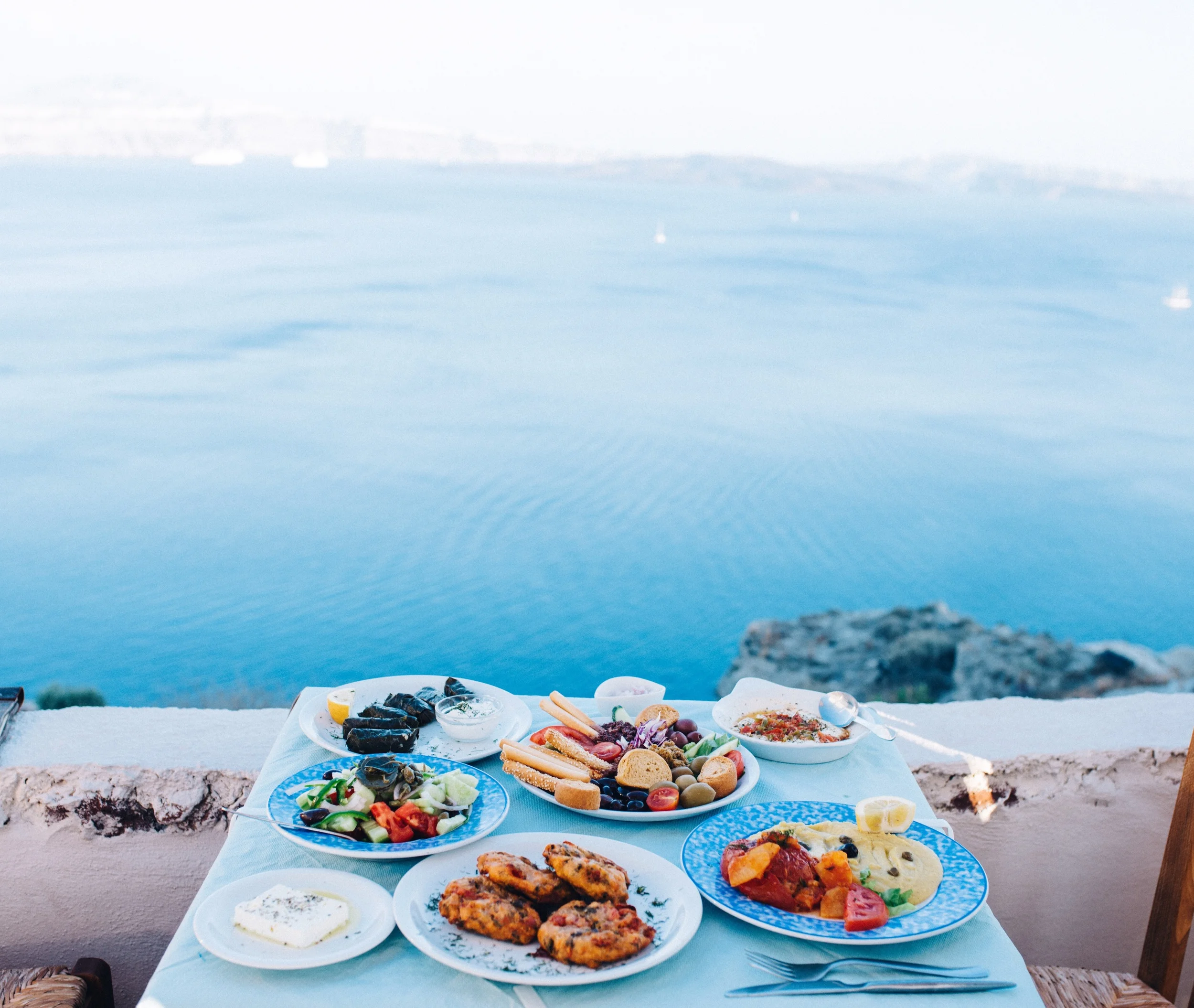 Lunch with a view in Oia
