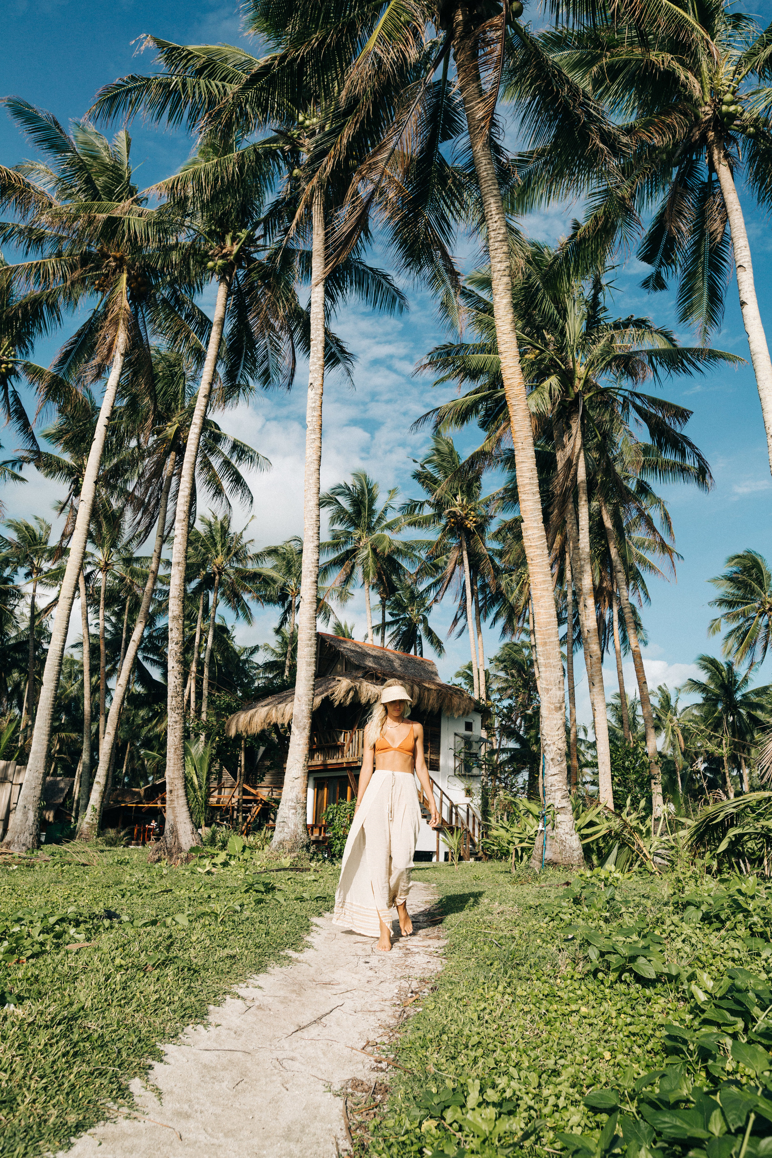 Island vibes: (Pants: Faithful the brand) 