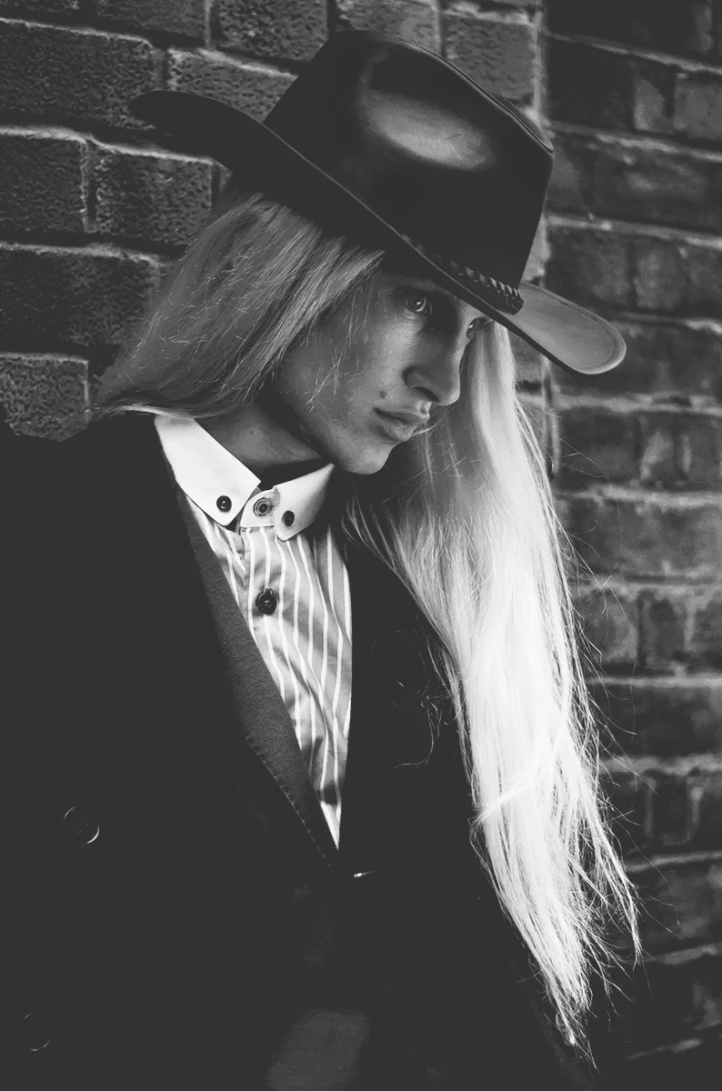 SEAN AZEEZ-BRIGHT_MENS STYLIST1.jpg
