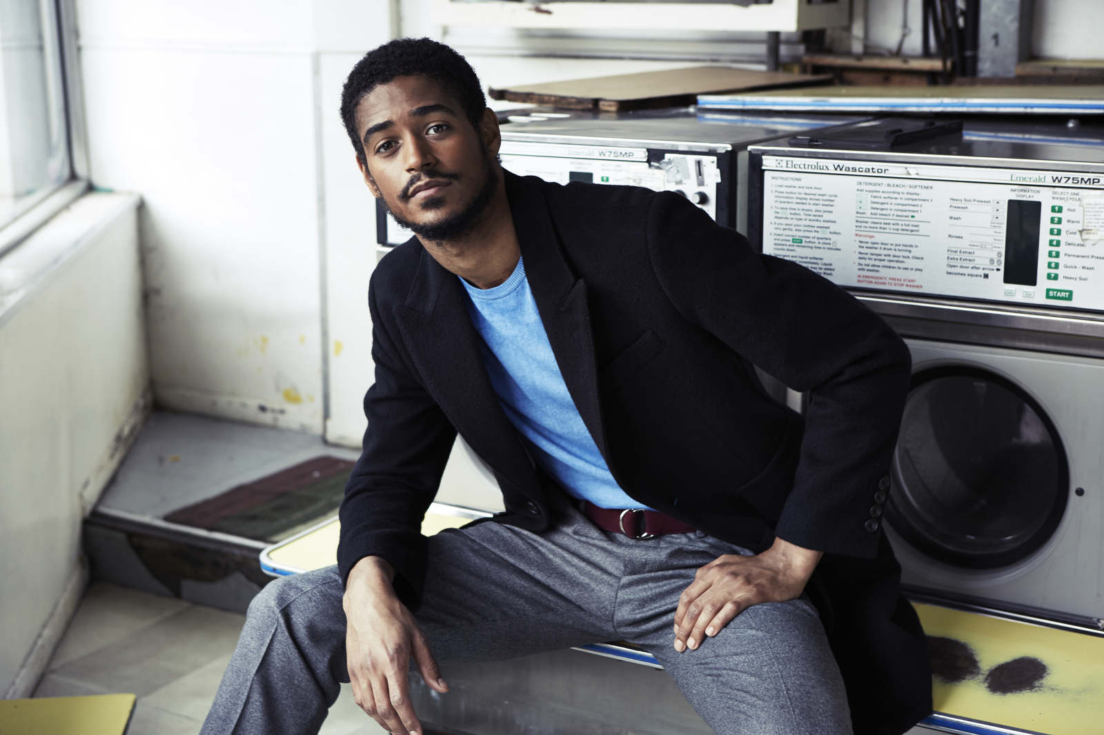 SEAN AZEEZ-BRIGHT_MENS STYLIST_Alfred Enoch_16.05.11-BLEU119699_1600_c.jpg