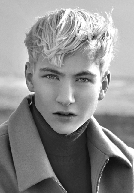 SEAN AZEEZ-BRIGHT_MENS STYLIST_5.jpeg