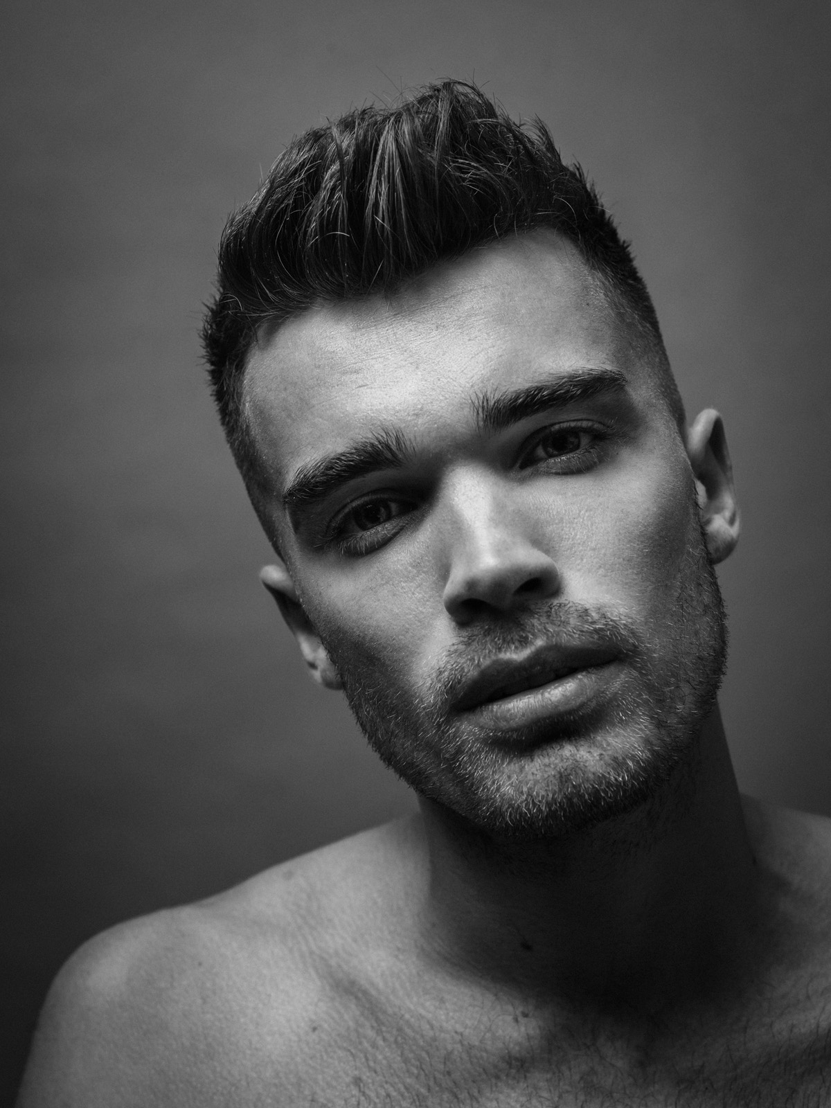 Roberto Aguilar_Photographer_josh_cuthbert_-40.jpg