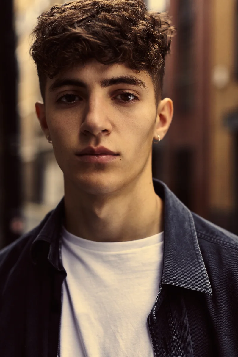 Emin-by-Bart-Pajak-02.jpg