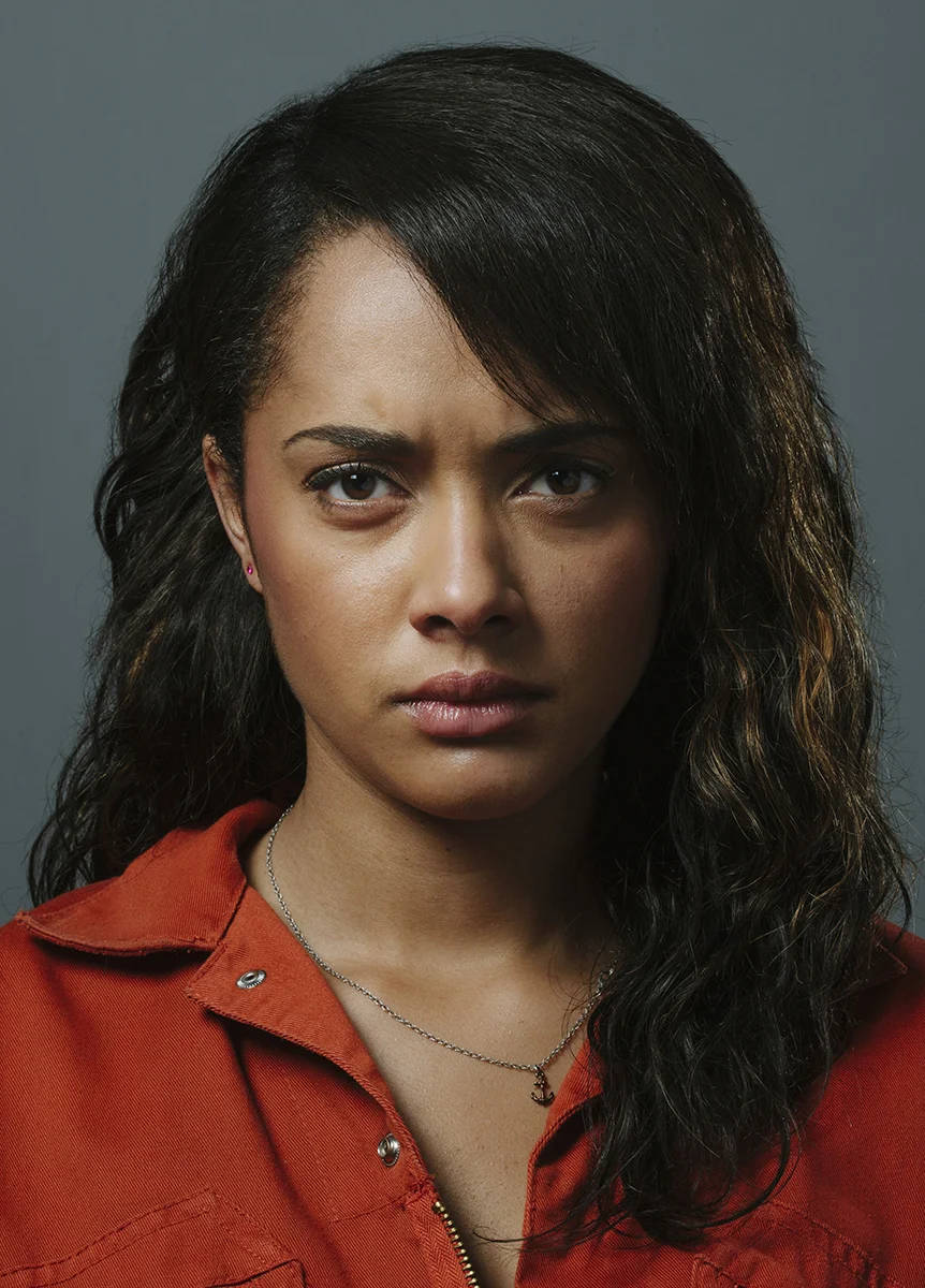 Karla-Crome-Misfits-by-Bart-Pajak-01.jpg