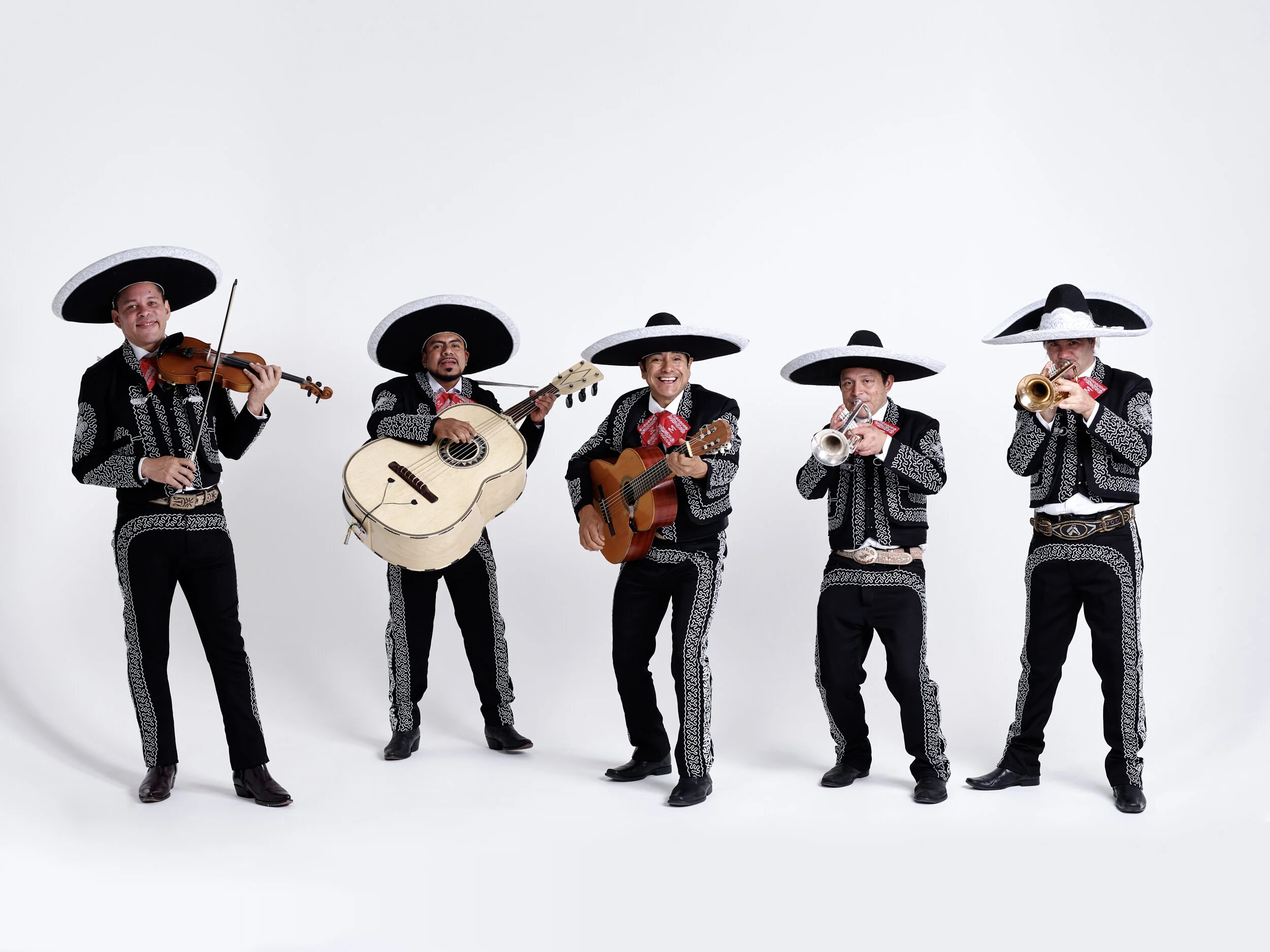 Mariachi_El_Mexicano_008_by_BartPajak.jpg