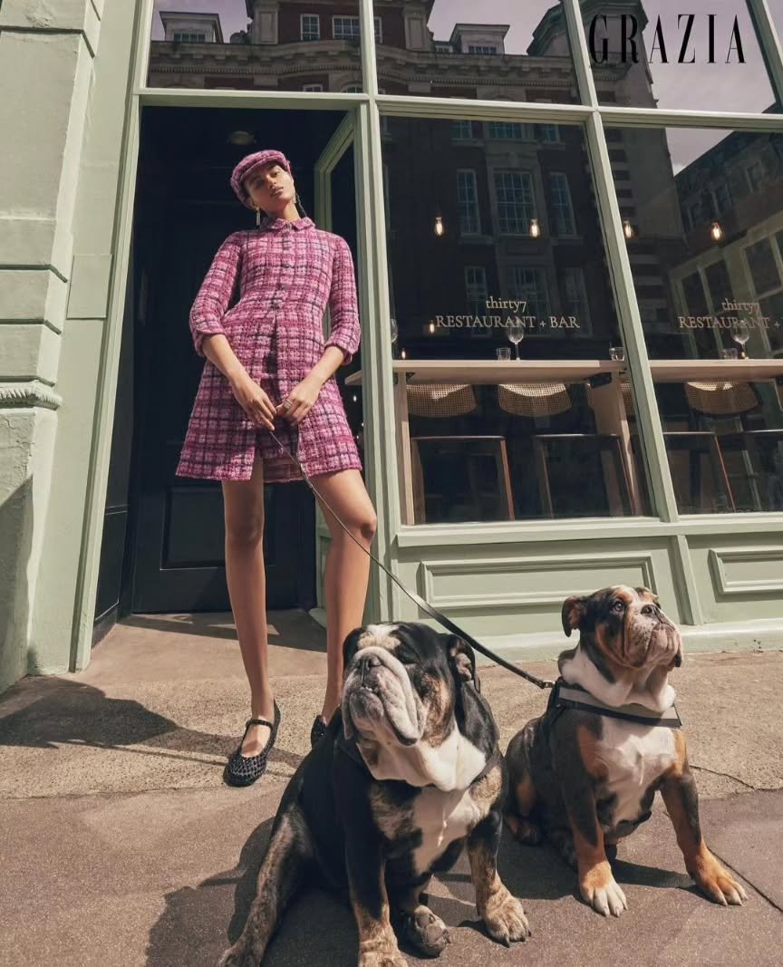 @grazia_me

Photography: @carlaguler

Fashion Director: @anna_castan

Model: @xxjamba @premiermodels

Hair Stylist: @diegomiranda

Chanel Make Up Artist: @victoriabond007

Senior Producer: @steff.producer

Styling Assistant: @__charlottehenderson

Mo