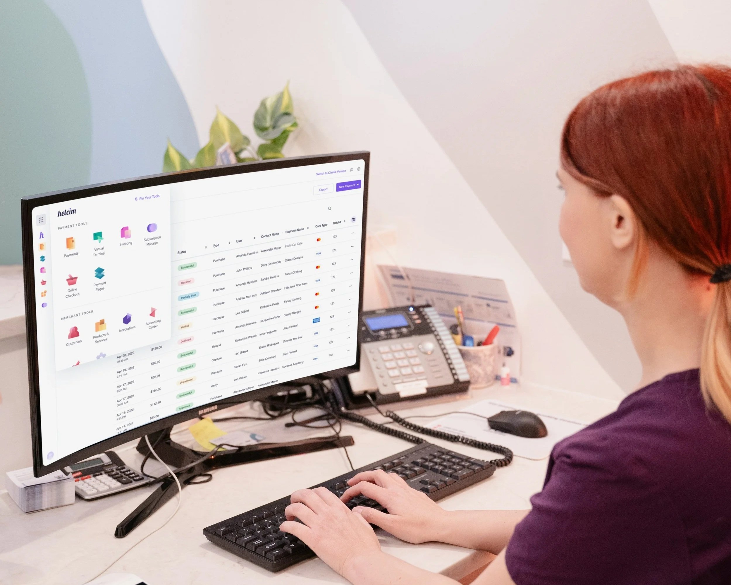 vet_receptionist_at_desk