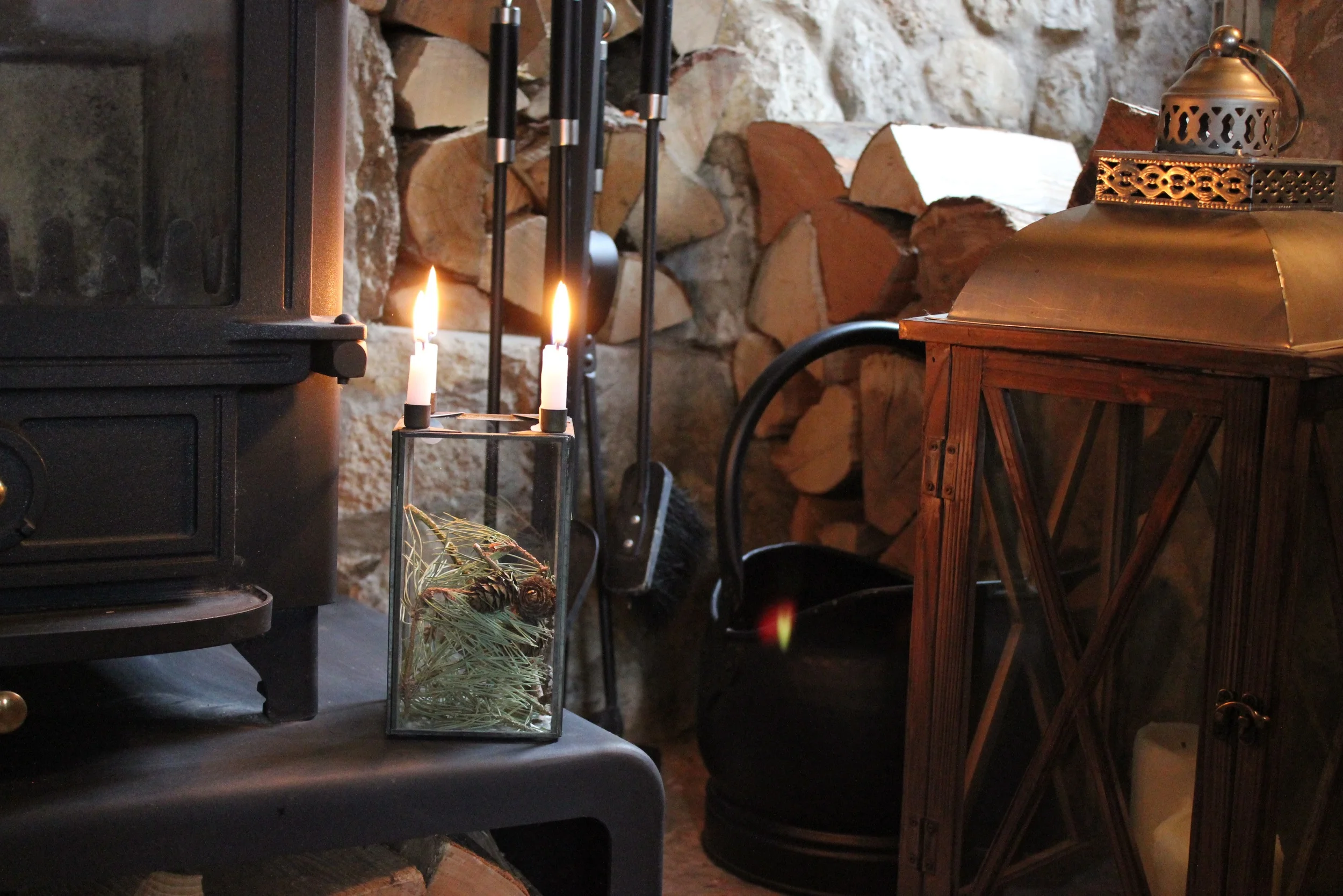These glass candle boxes will be in stock soon! Hoping by the end of the week. 