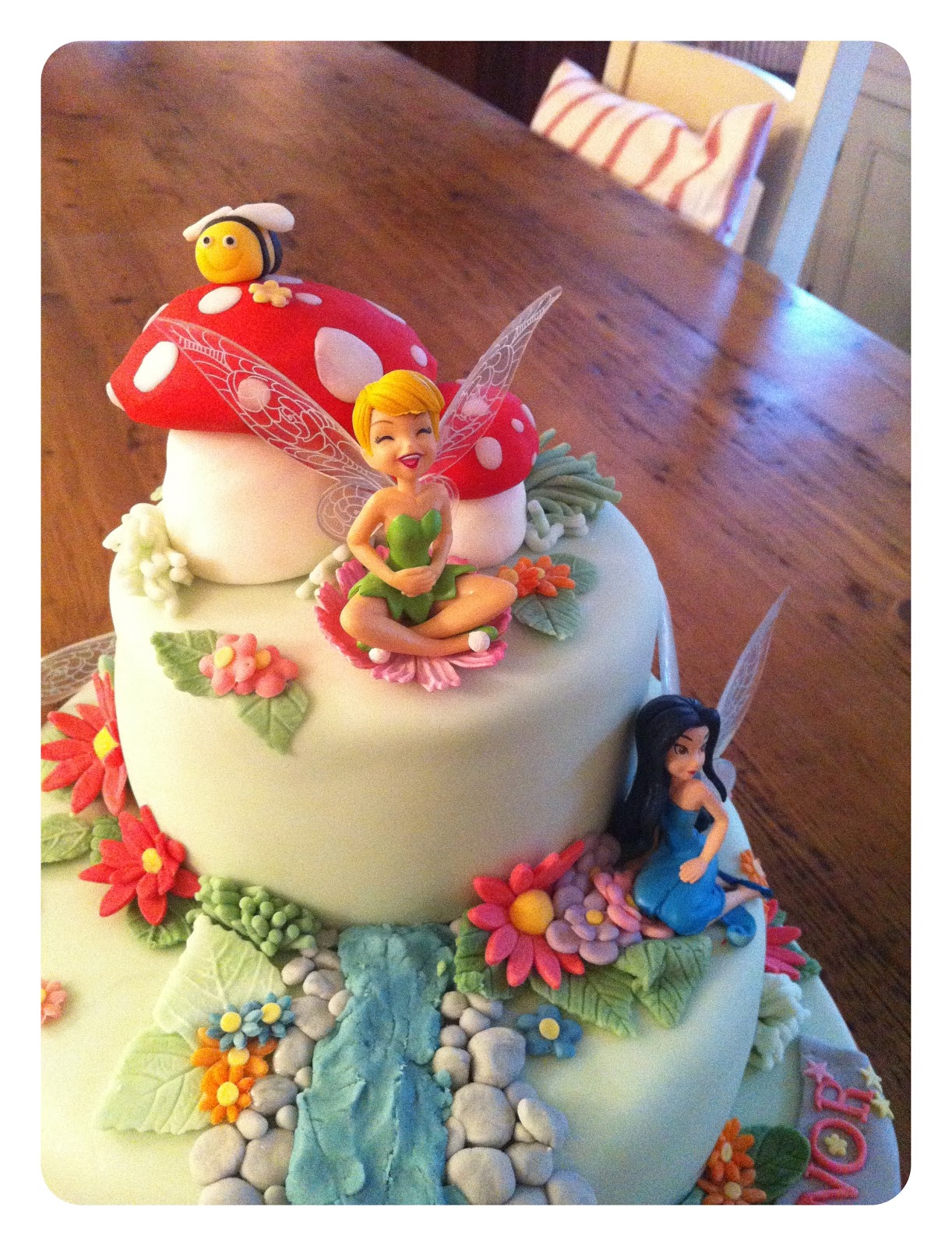 tink cake 3.JPG