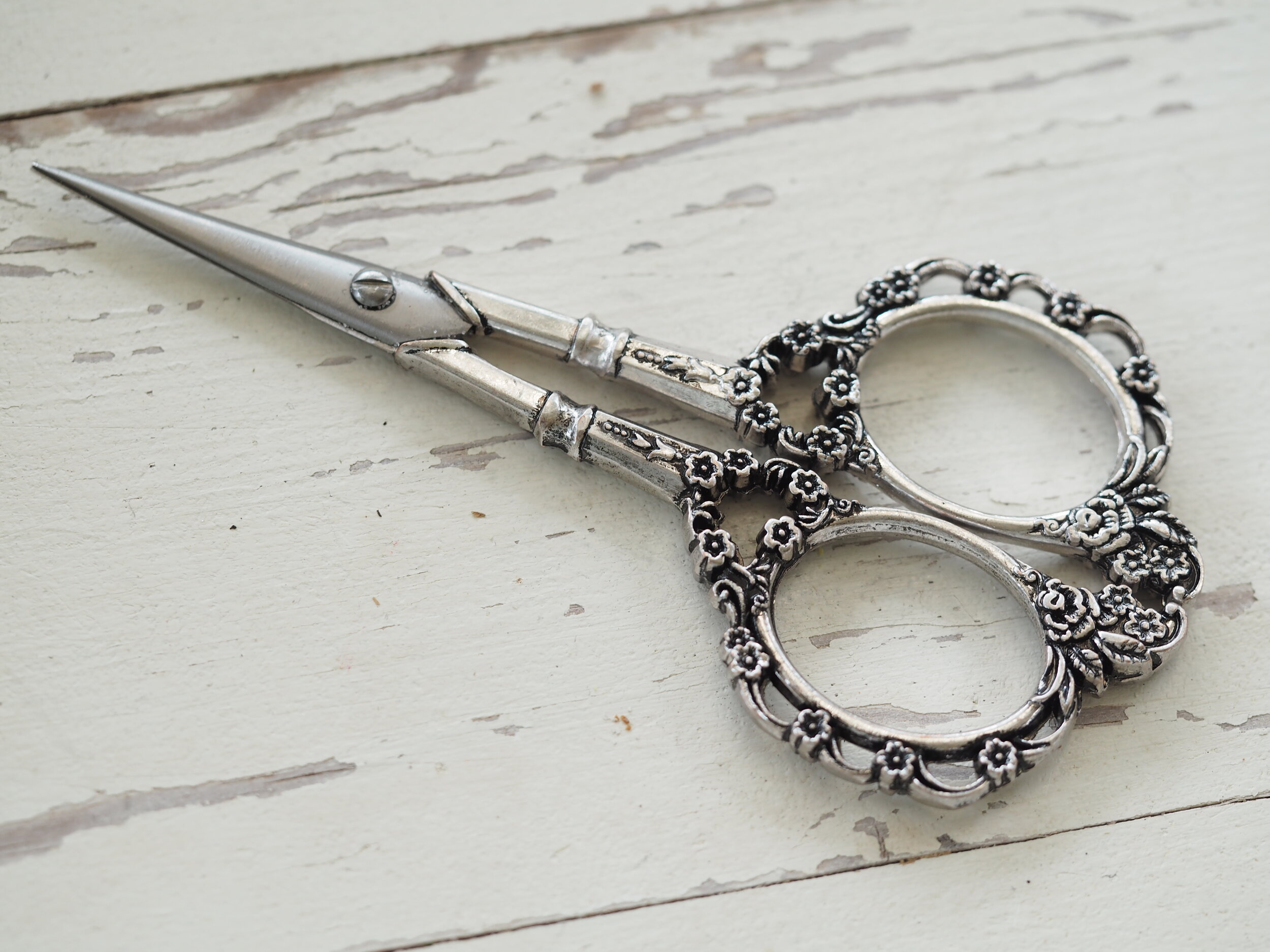 embroidery scissors embroidery scissors