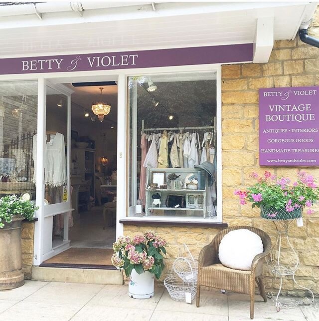 I am the skippiest kind of happy to let you know about our first UK stockist @bettyandviolet - Betty and Violet - the most beautiful vintage store in the glorious Cotswolds.

I had been looking at offering wholesale for a while and was thrilled to re