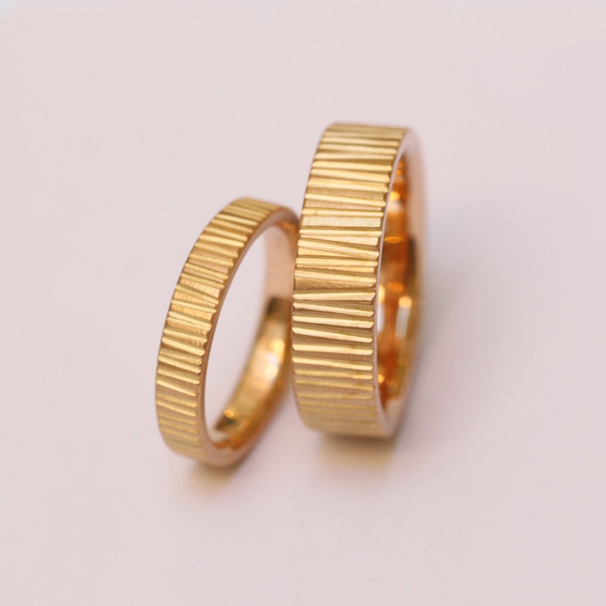linien. 750 roségold