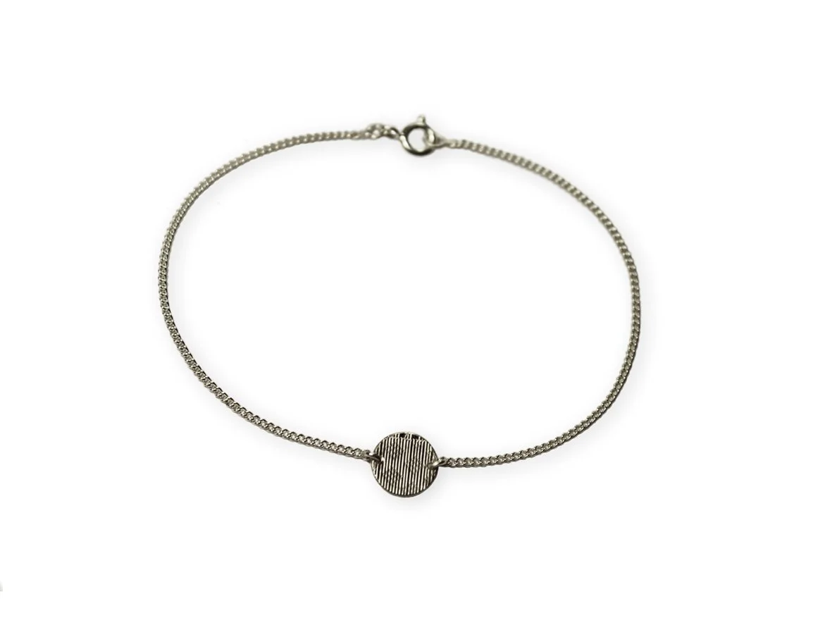 Armband_rundKLAG1.jpg