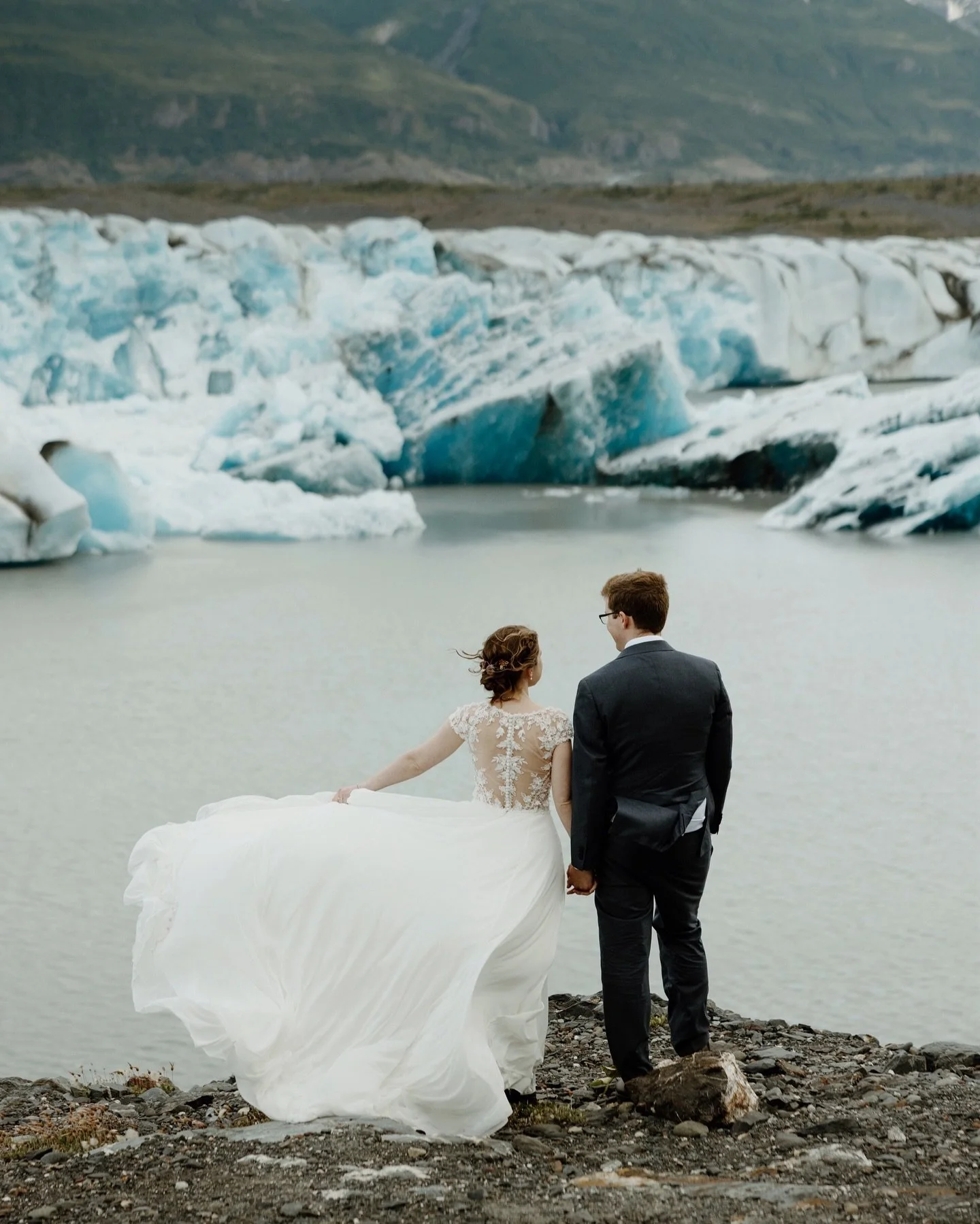 Carter &amp; Michaela ✨

Photography &amp; Planning: @sarah.french.photo 
Hair &amp; Makeup: @lipstick_and_bobbypins 
Cake: @midnightsuncakery 
Florals: @gardenwildfloraldesign 
Helicopter: @alaskahelicoptertours
Lodging: @akglacierlodge