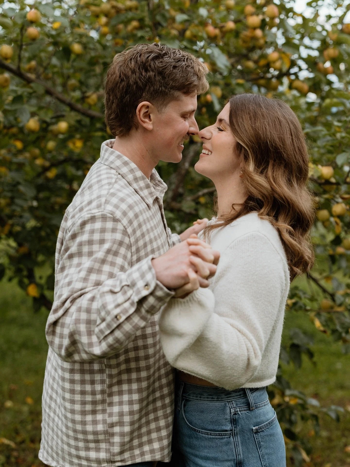 &hellip; A little orchard session highlight giving those playful and romantic vibes! I had the honor of photographing Nate and Laney&rsquo;s wedding six years ago now and we&rsquo;ve been friends and portrait session junkies together ever since! Thes