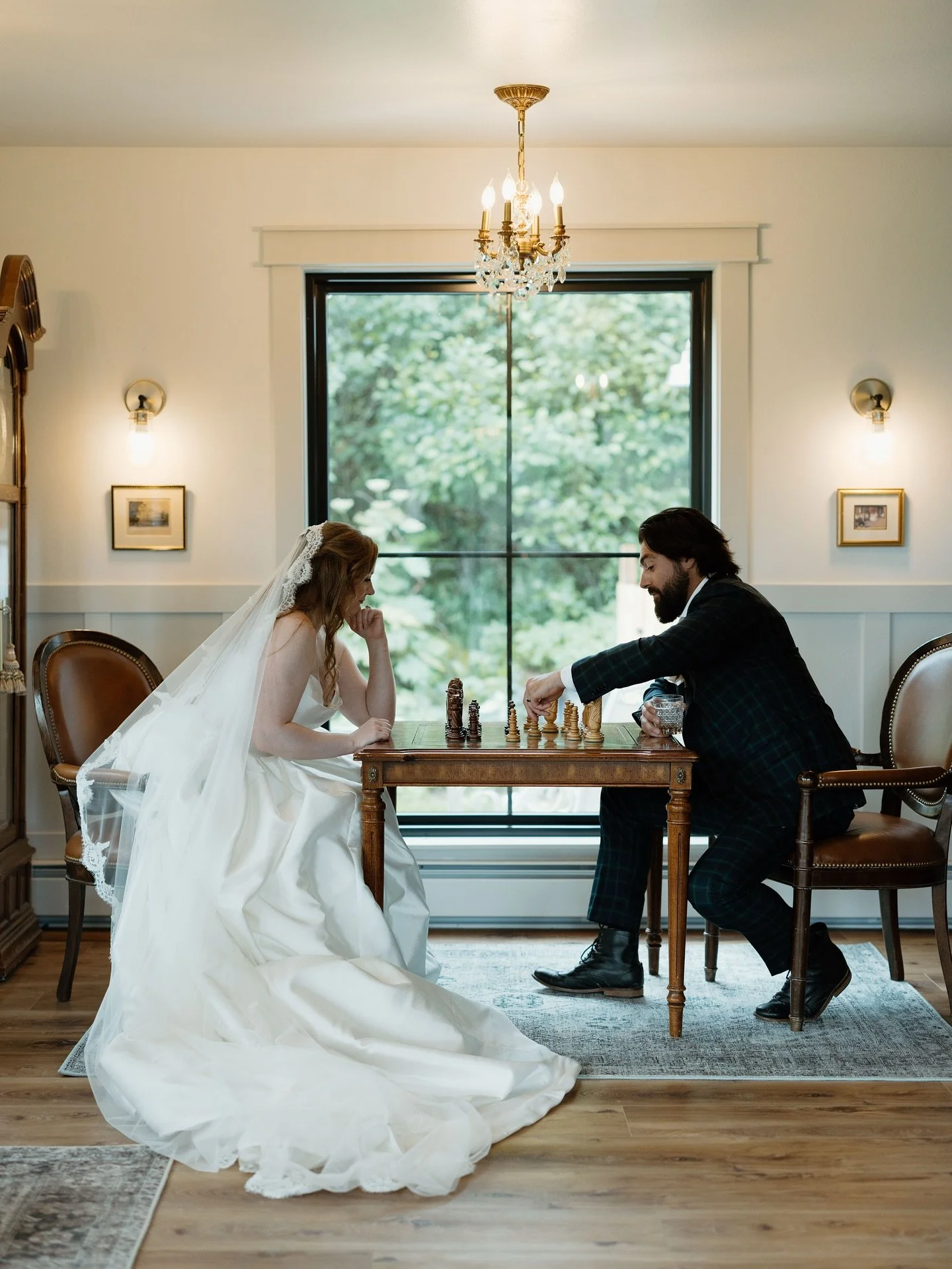 There&rsquo;s nothing better than creating with talented friends &mdash; especially when the vision is a Scotland-inspired elopement at the beautiful, newly renovated Highland Glen Lodge! This space is such a gem for intimate weddings, and the Scotti