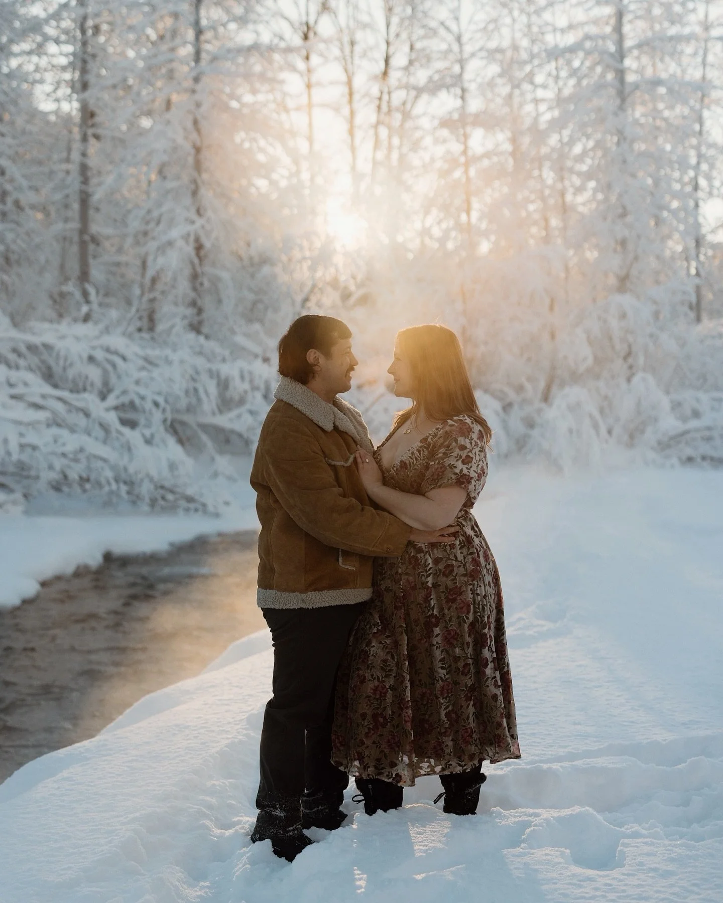 Here are some highlights from the sweetest proposal session with this couple visiting from out-of-state! They stayed in Girdwood (one of my favorite little towns near Anchorage) right after a fresh snowfall over New Year&rsquo;s Eve, and it honestly 