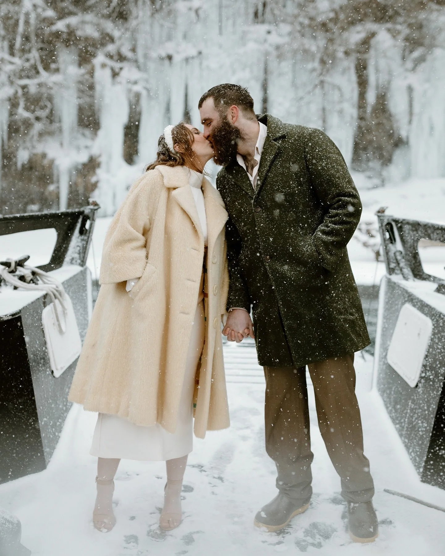 It&rsquo;s a silly saying, but this session really does live rent-free in my head to this day! I got to travel down to Homer for what might be the most gorgeous Alaska wonderland engagement session ever. Blake and Sally had an epic vision of boating 