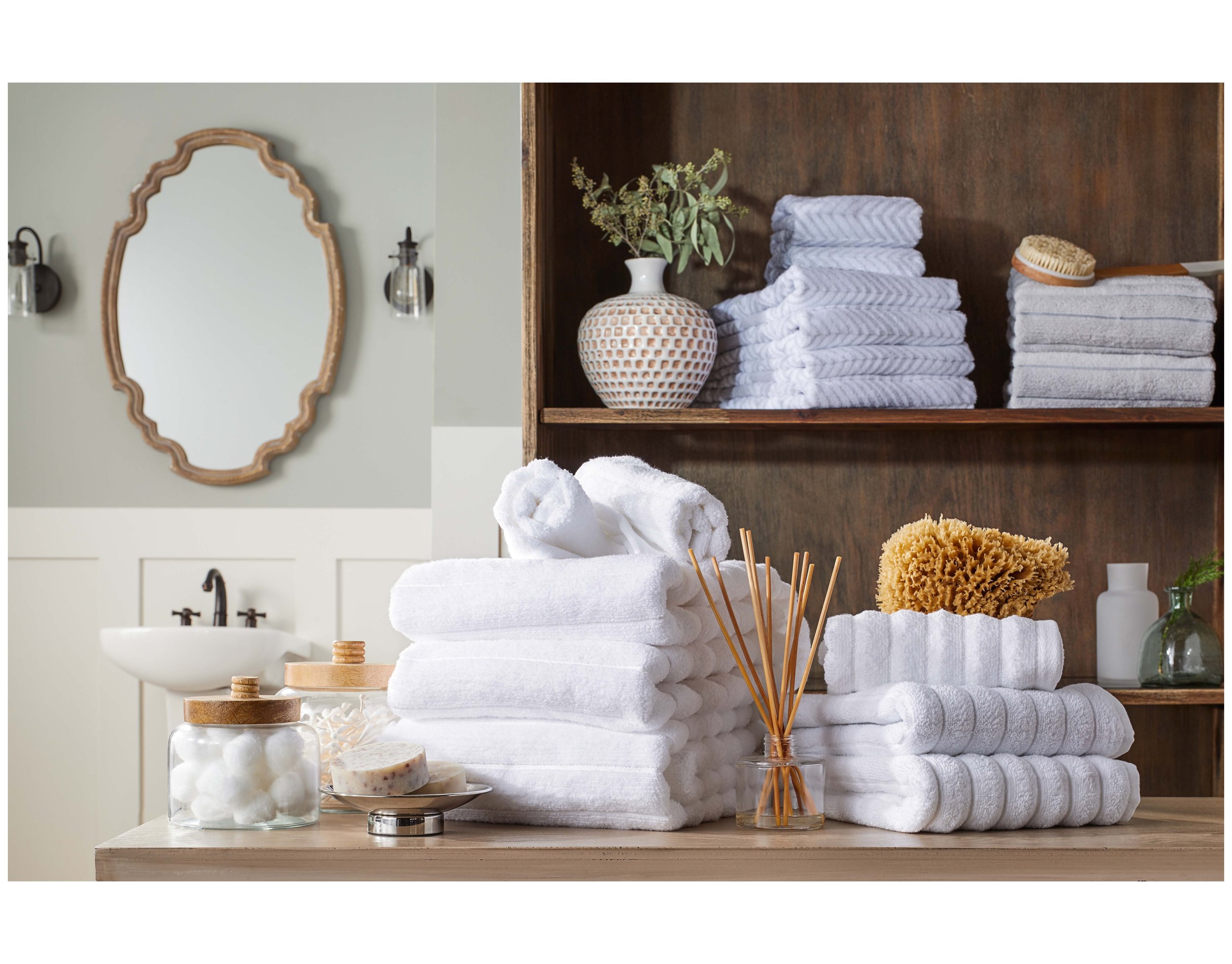 21595_Dashing_for_Deals_Bath_C.jpg (Copy) (Copy) (Copy)