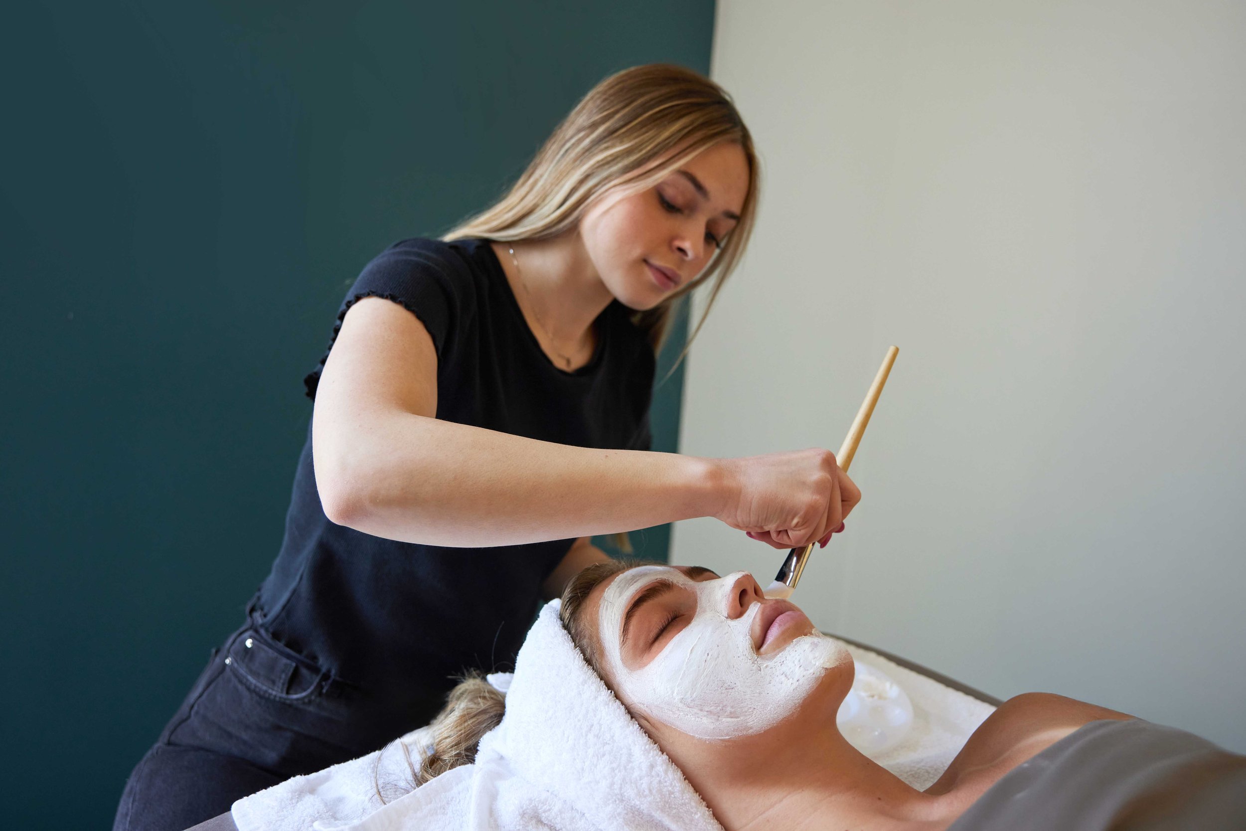 2023-Aveda-Institute-Vargo-Photo-_200 copy.jpg