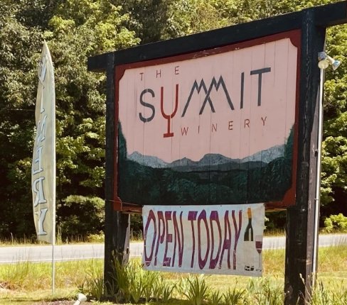 VIP WINERY TOUR with Winemaker Darren Horn