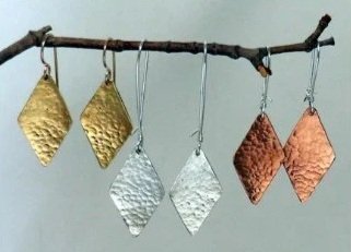 WORKSHOP: Diamond Shape Sparkle Earring with JLA Jewelers at Rabbit Ridge Studios at the Summit Winery (4-5pm) $69.00