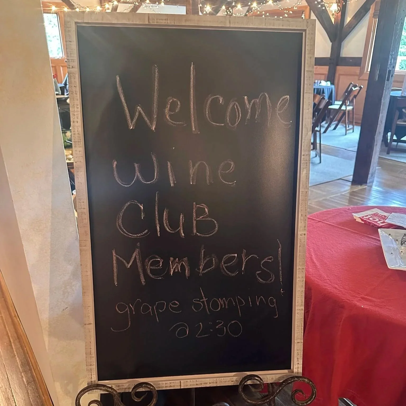 grape-stomping-wine-club-event-007.jpg