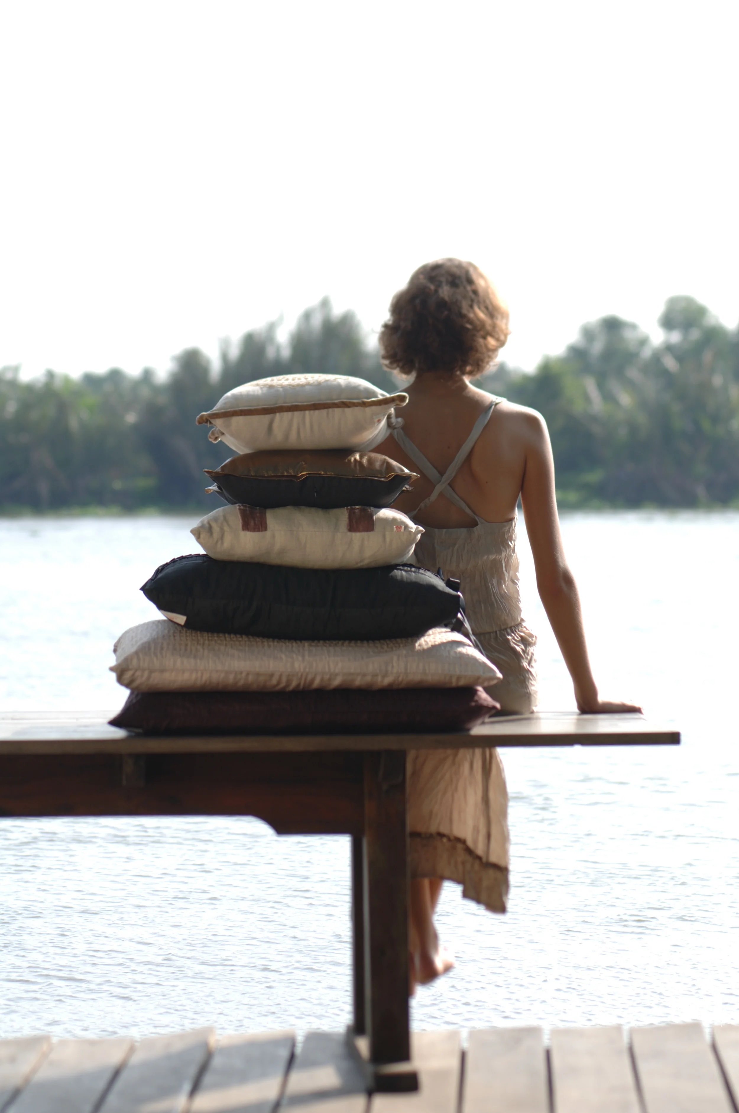 SOFT FURNISHING - photo Joss de Groot