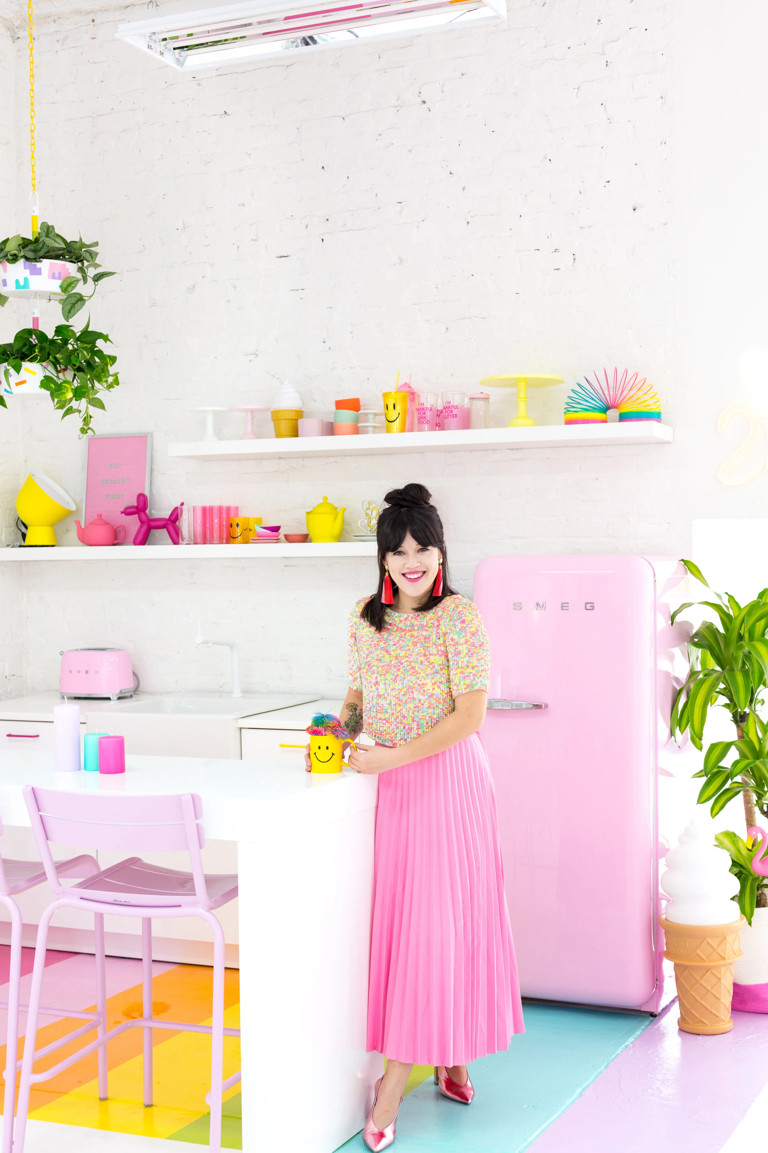 Aww Sam is a creative lifestyle blog, founded in 2015, with a focus on DIY, parties, sweets, style, and all of the other little things that make life so aww-sam! Since its inception, the Aww Sam brand has expanded to include consulting, creative workshops, and product styling. Known for its bright, fun, friendly style, Aww Sam has partnered with brands like Target, Google, and Nickelodeon to create and share fresh content. The site has been featured in various print and online media outlets, including The Glitter Guide, Martha Stewart, Buzzfeed, and more. Sam Ushiro is the Industrial Designer and Donut Aficionado behind the blog Aww Sam. When Sam isn't throwing confetti or herding a group of balloons, she can be found searching NYC for the best donuts, concocting a new dessert recipe, or watching French films on Netflix.