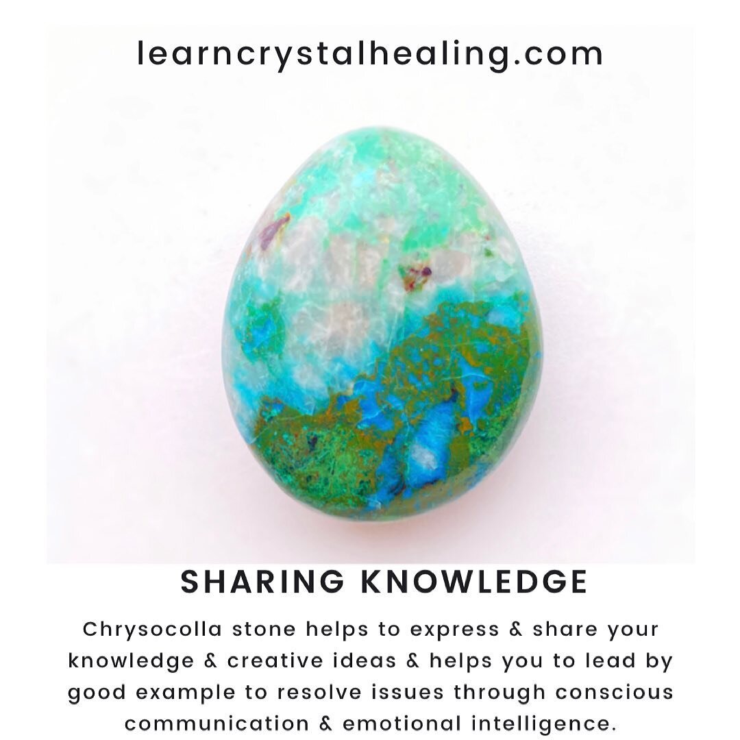 Chrysocolla helps to boost your communication to share your knowledge &amp; superpowers with the world &amp; to lead by good example. Do you have this stone in your crystal collection? 💚🌟💚 #crystals #gemstones #gemstonejewellery #crystaljewelrysal