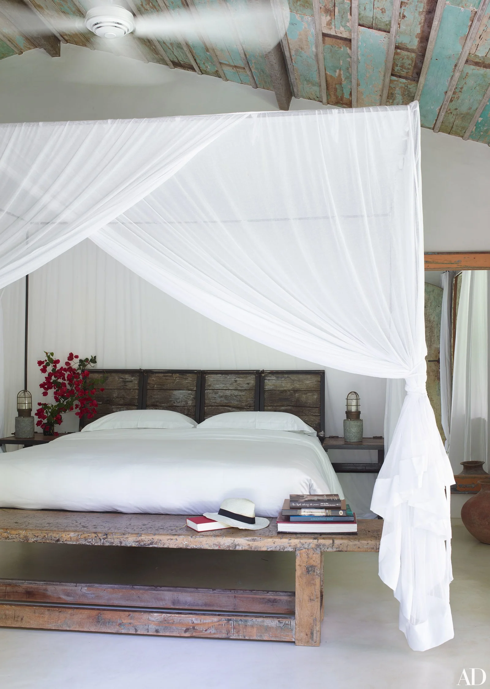 Photos by Simon Upton for Architectural Digest