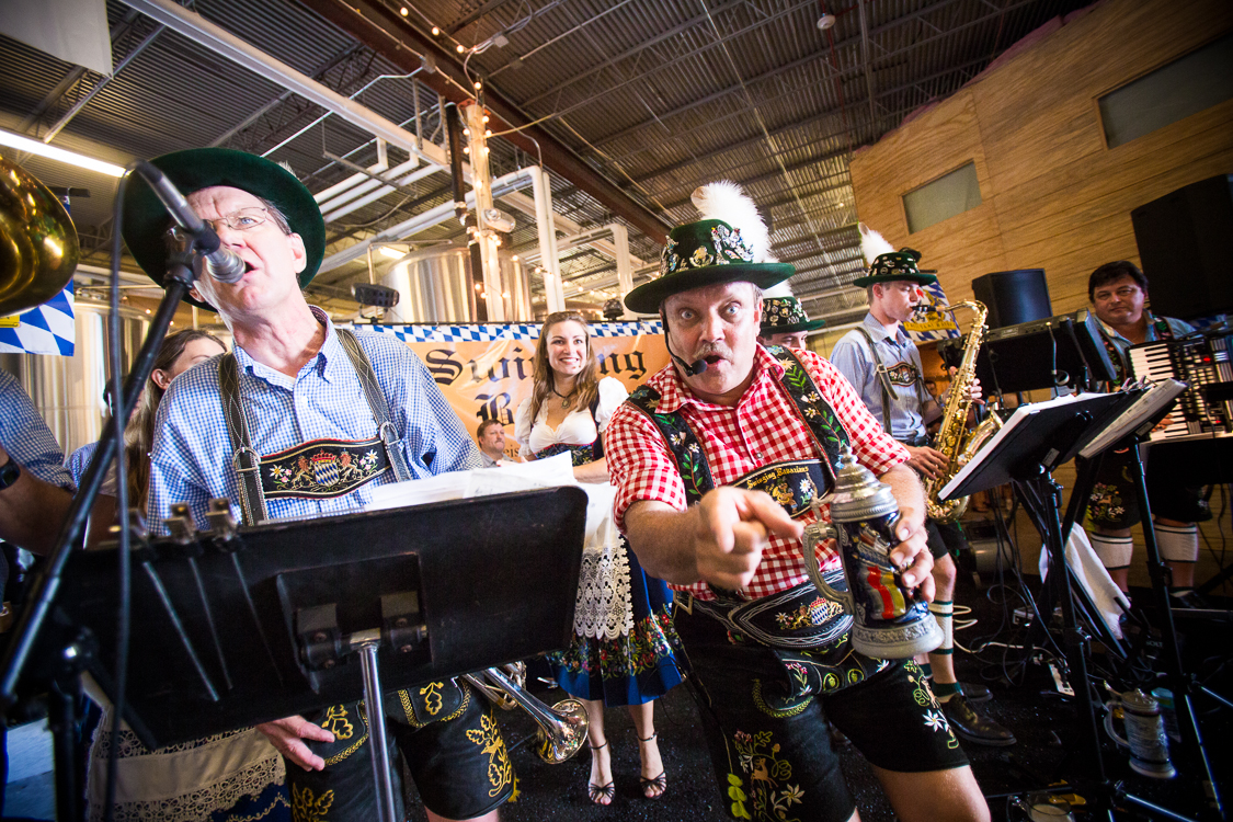 LR0025_Oktoberfest_Intuition.jpg