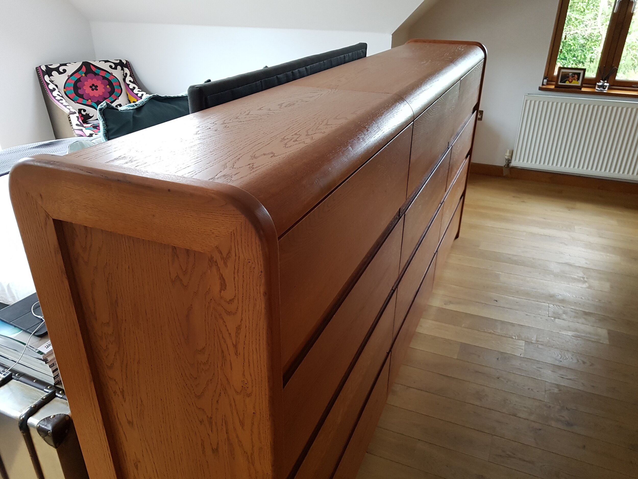 oak curved bedroom chest of drawers.jpg