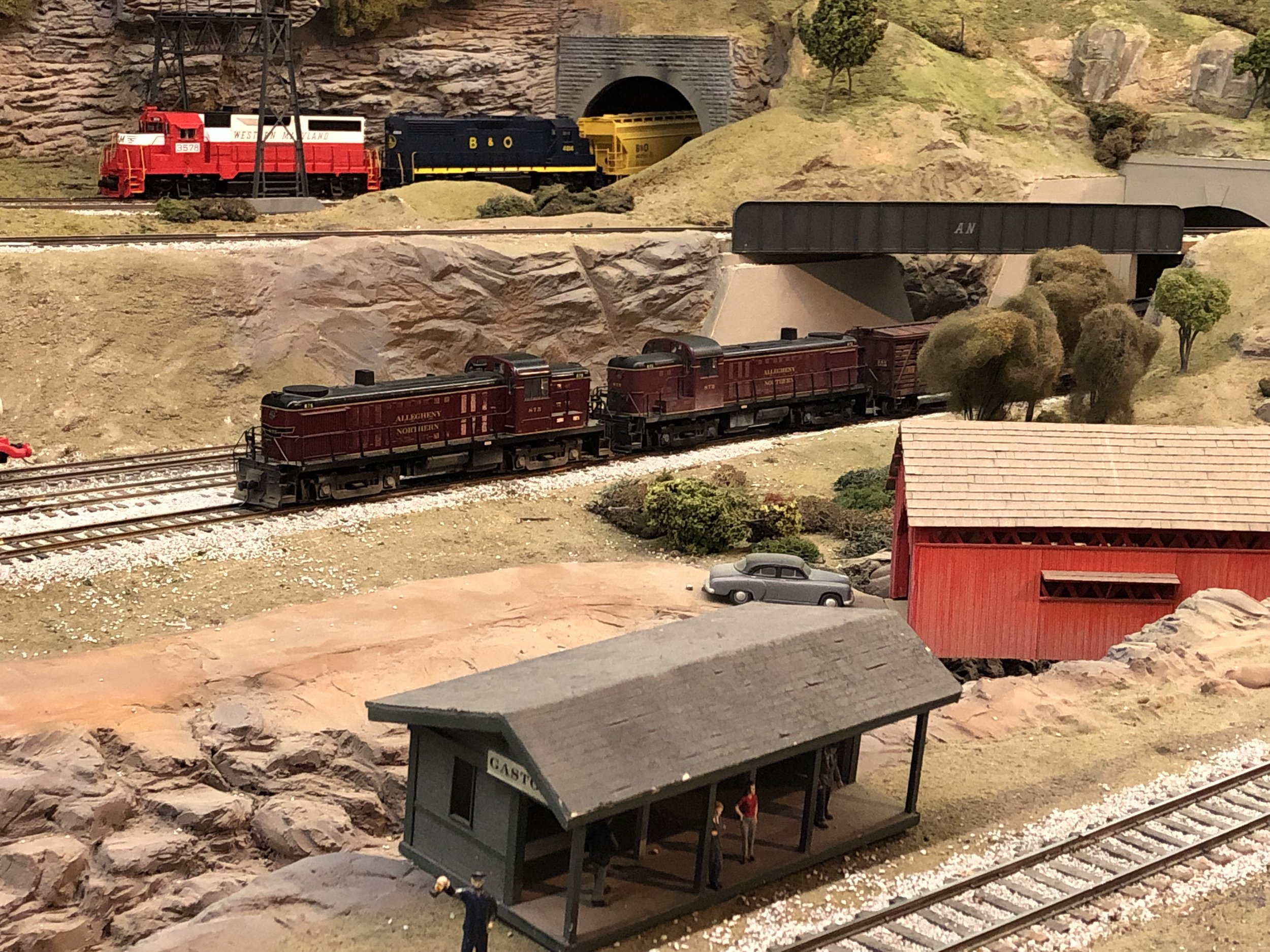 O Scale