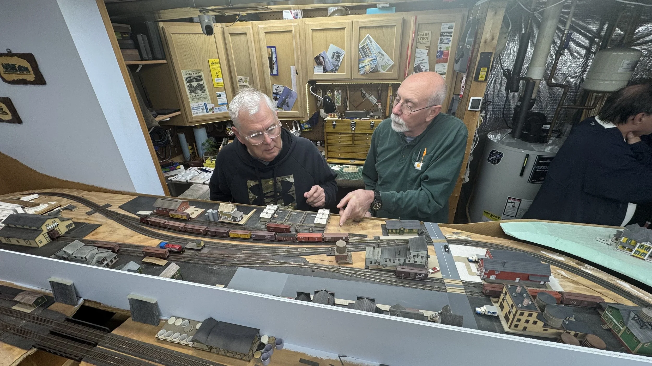 Bob &amp; John Spotting Cars on Scott's DC&amp;S