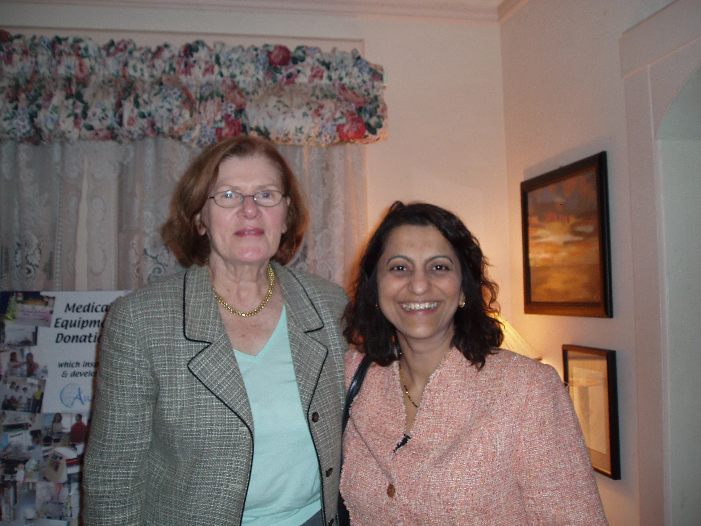 Maureen & Mangala 9:07.jpg