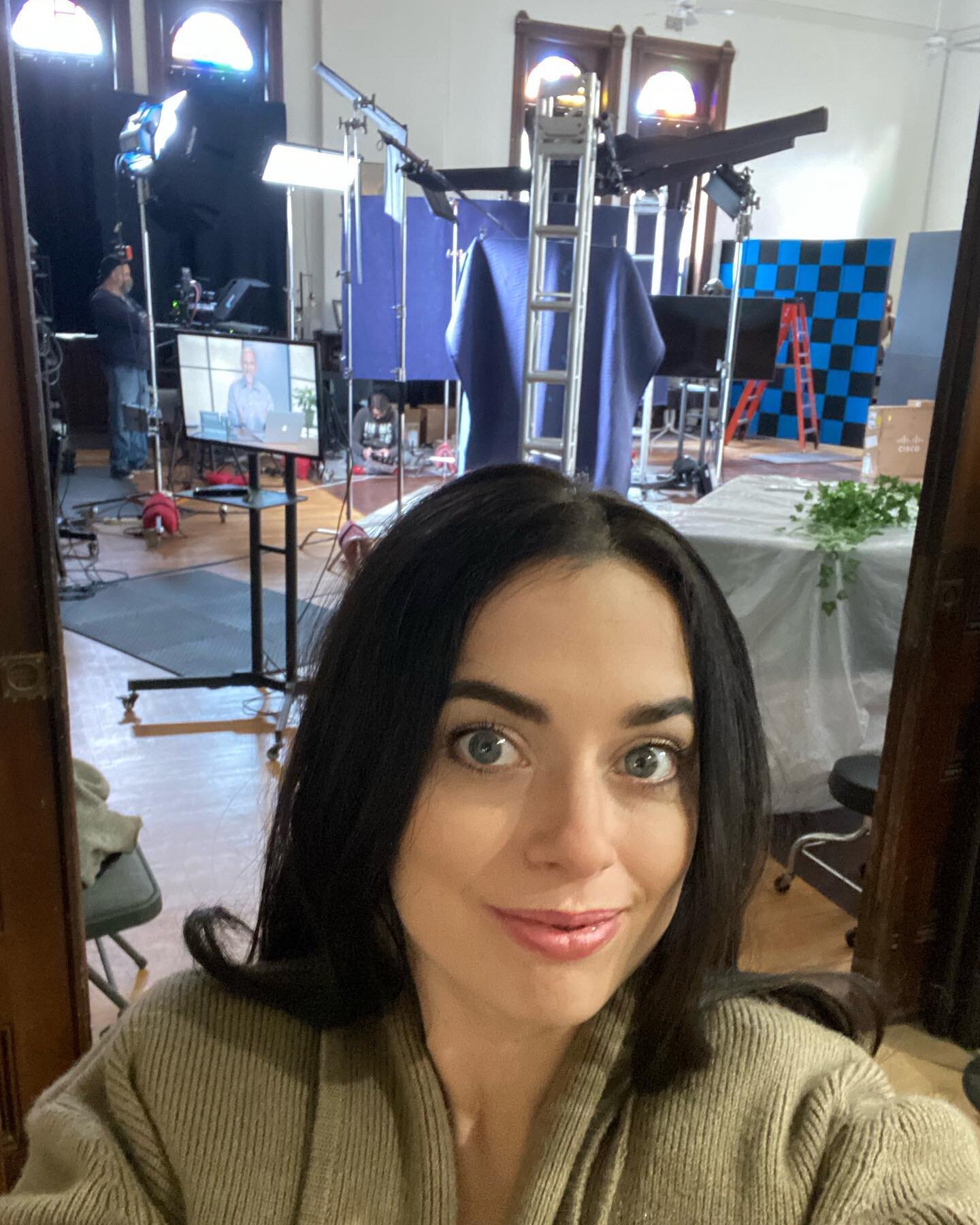 Commercial work today for @cisco! Thank you @steffan_schulz for having me! 🙏😊#actor #actorslife #commercial #commercialwork #onset #behindthescenes #lightscameraaction