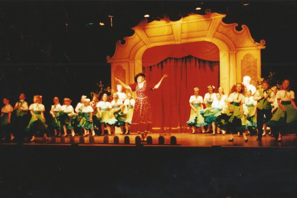 phoenix-youth-theatre-2000-grand-old-time-music-hall-spectacular-ensemble-proscenium.jpg