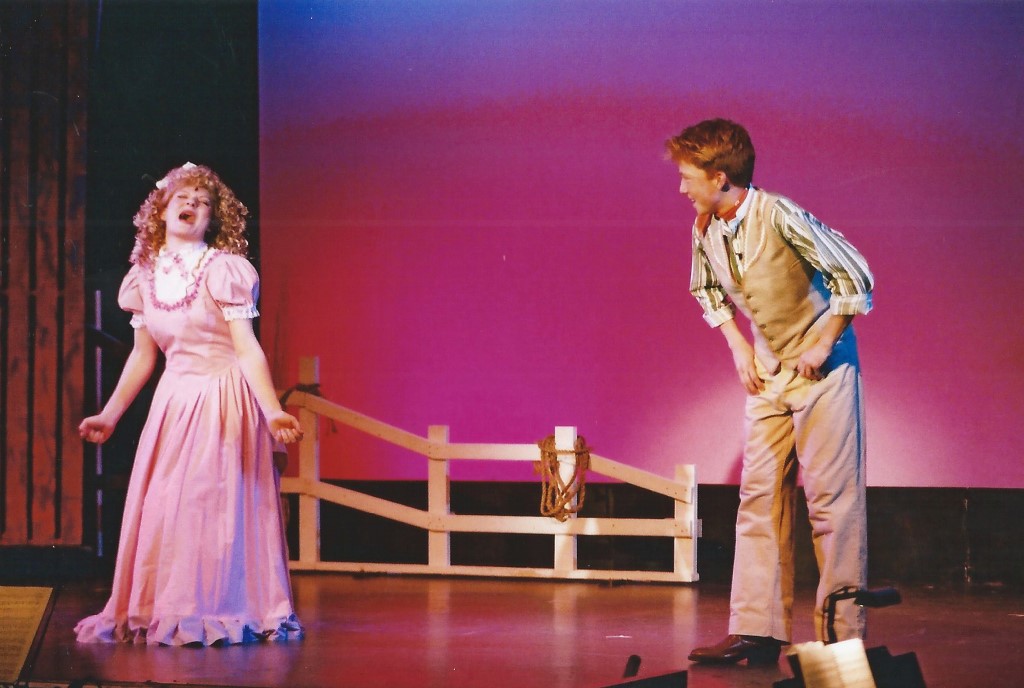 phoenix-youth-theatre-2003-oklahoma-comic-duet-pink-dress.jpg