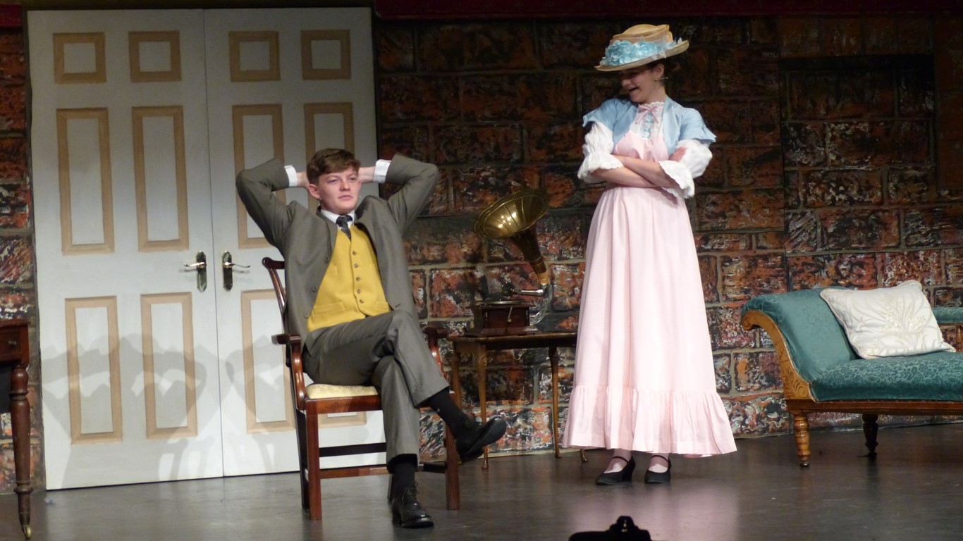 phoenix-youth-theatre-2018-my-fair-lady-higgins-and-eliza-gramophone.jpg
